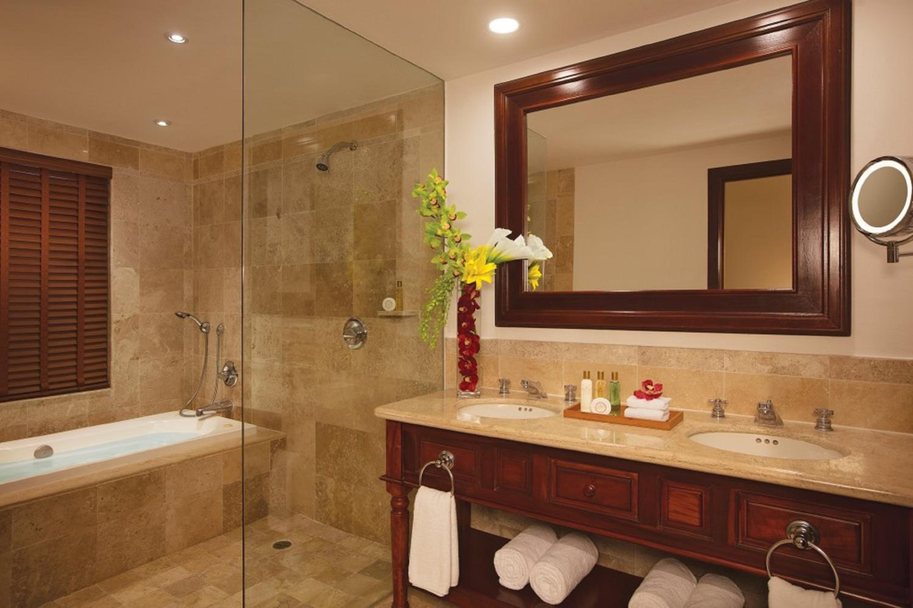 Preferred Club Junior Suite Ocean Front Double