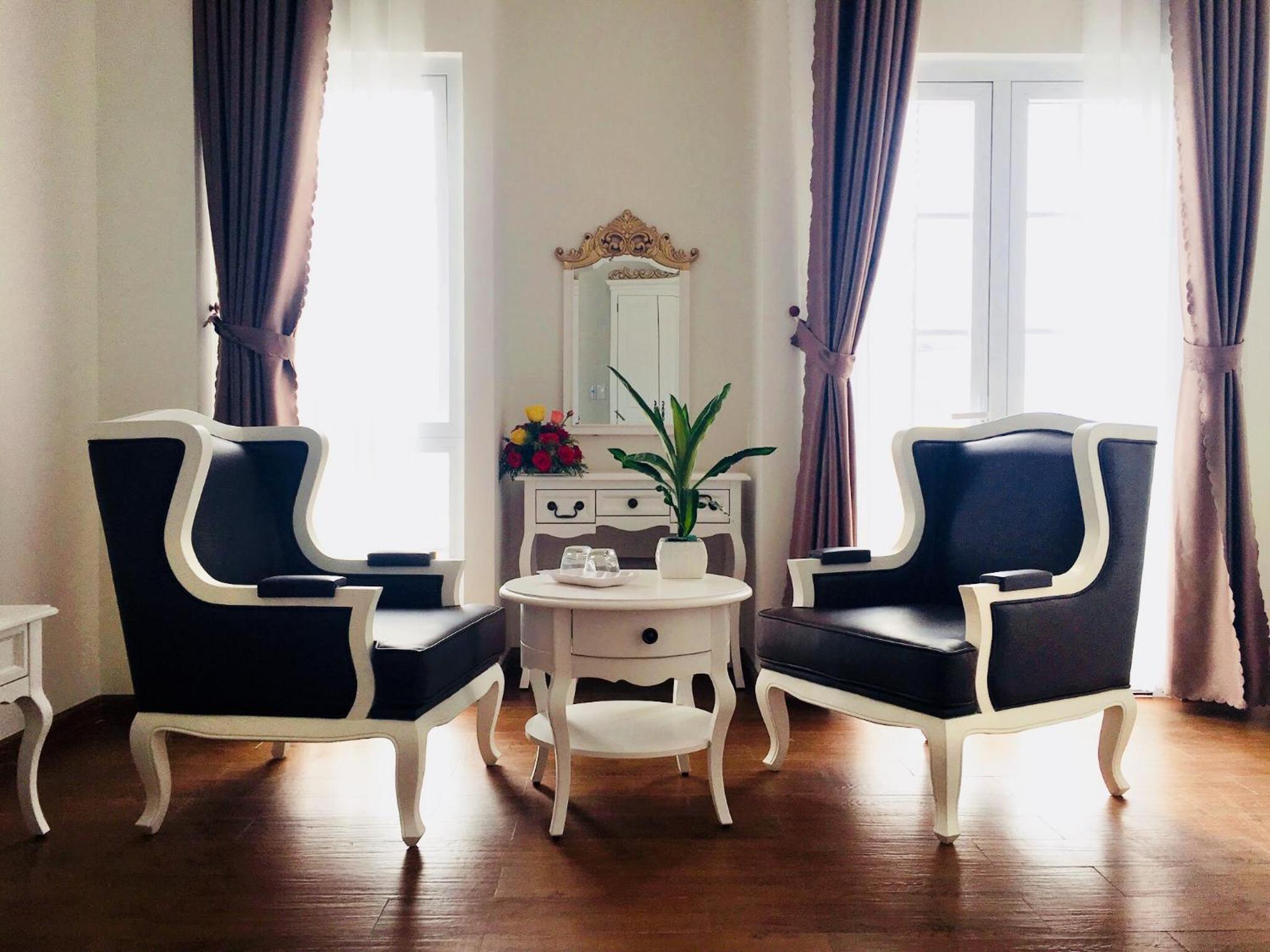 Royal Twin Room with Balcony