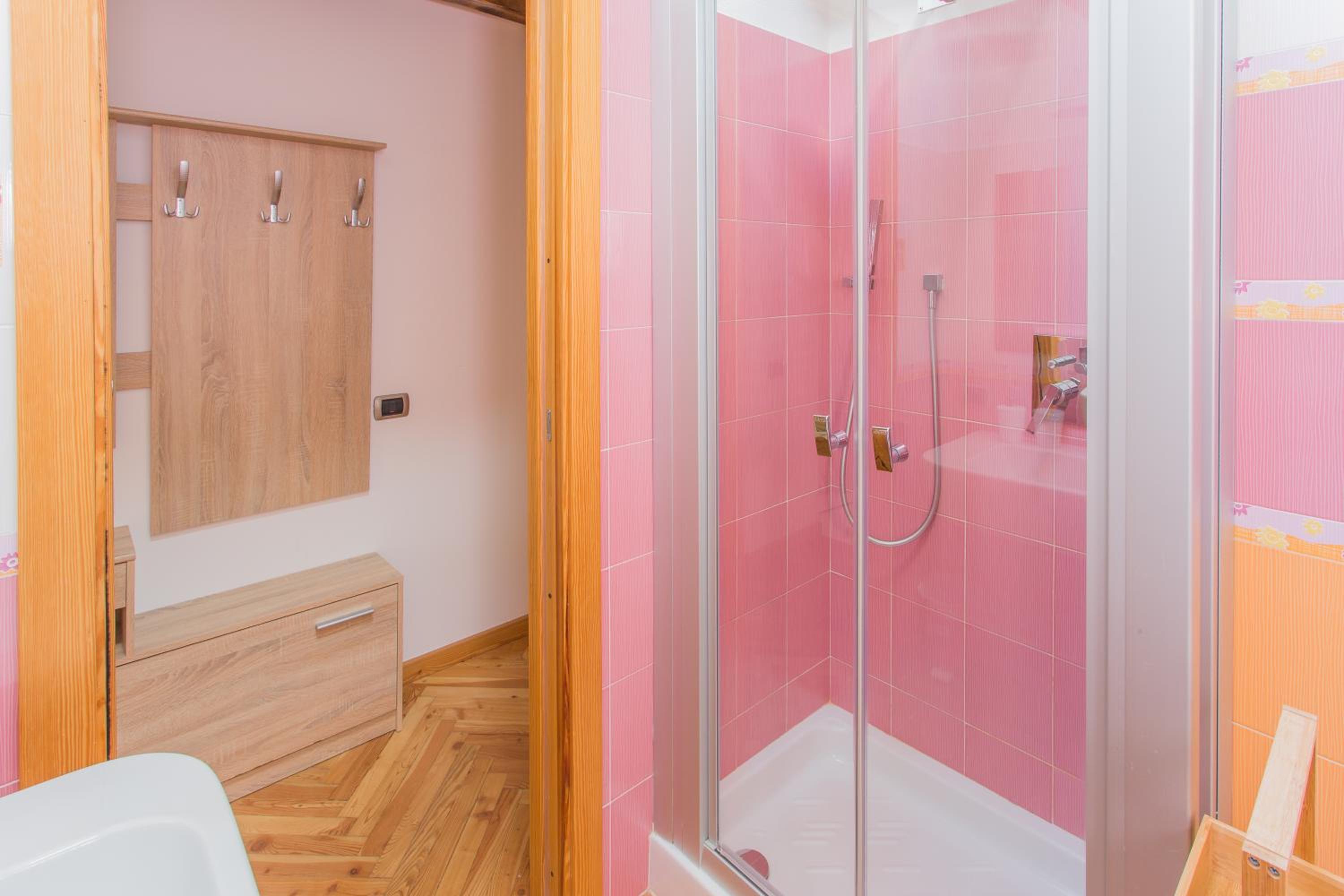 Quadruple Room - Photo 4