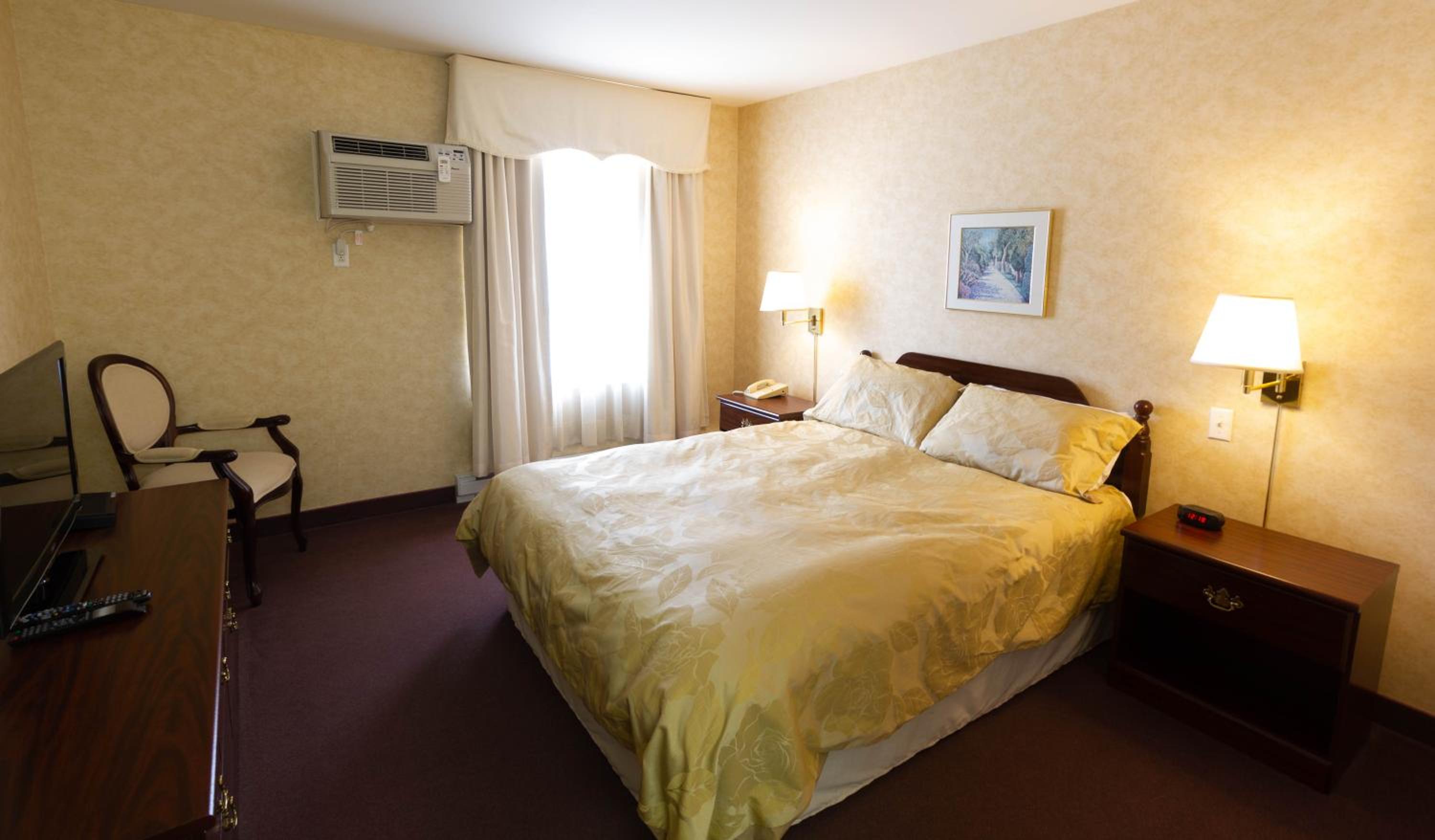 Two-Bedroom Suite with Sofa Bed - Photo 2