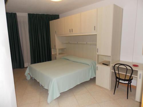 Double Room with Balcony photo 2