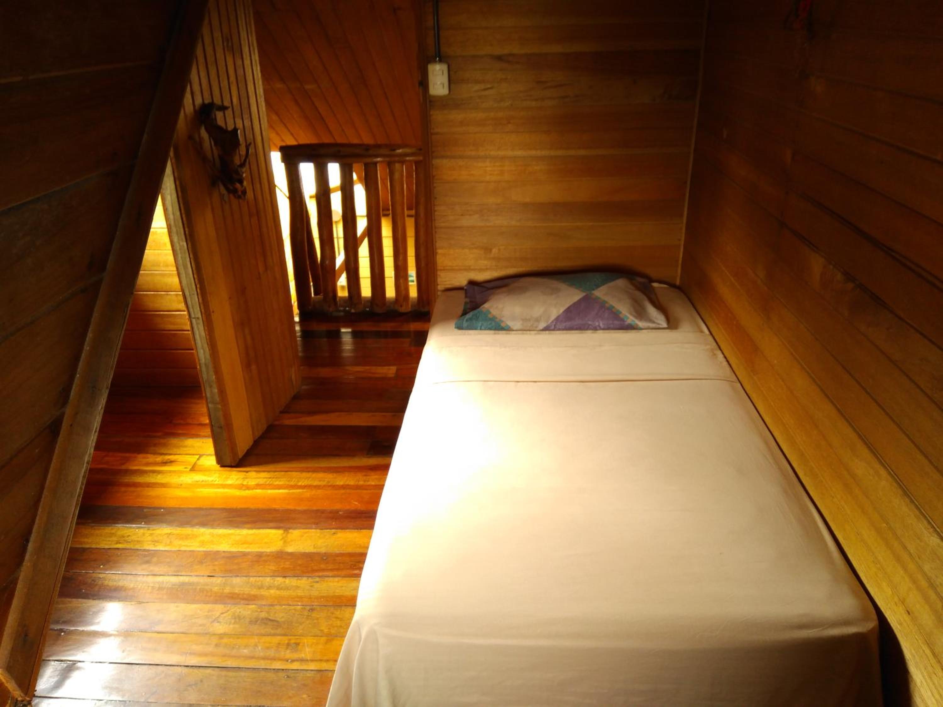Budget Single Room photo 3