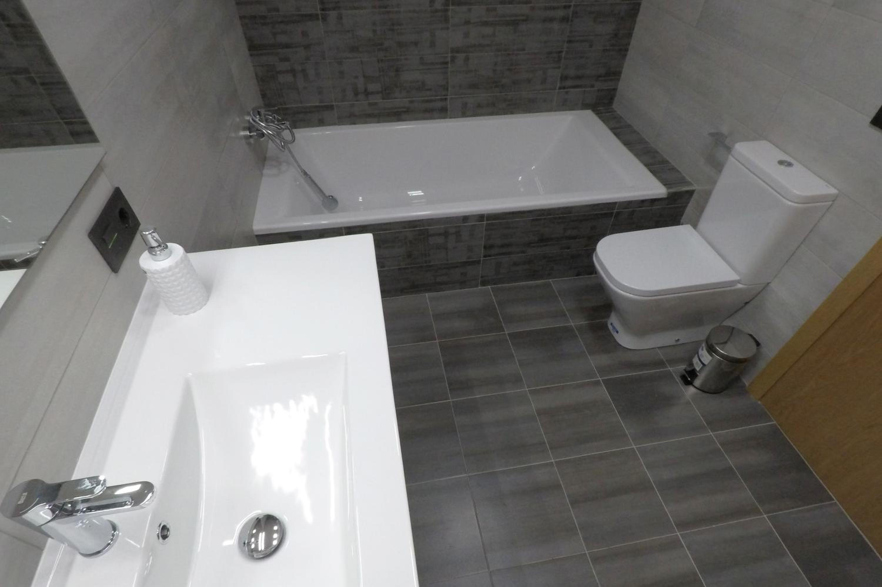 Triple Room with Private Bathroom photo 2