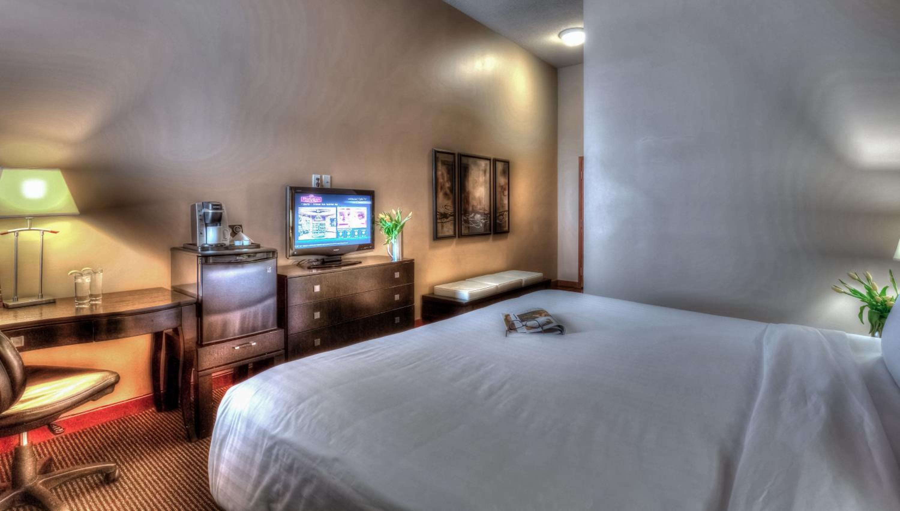 Superior King Room - Photo 5