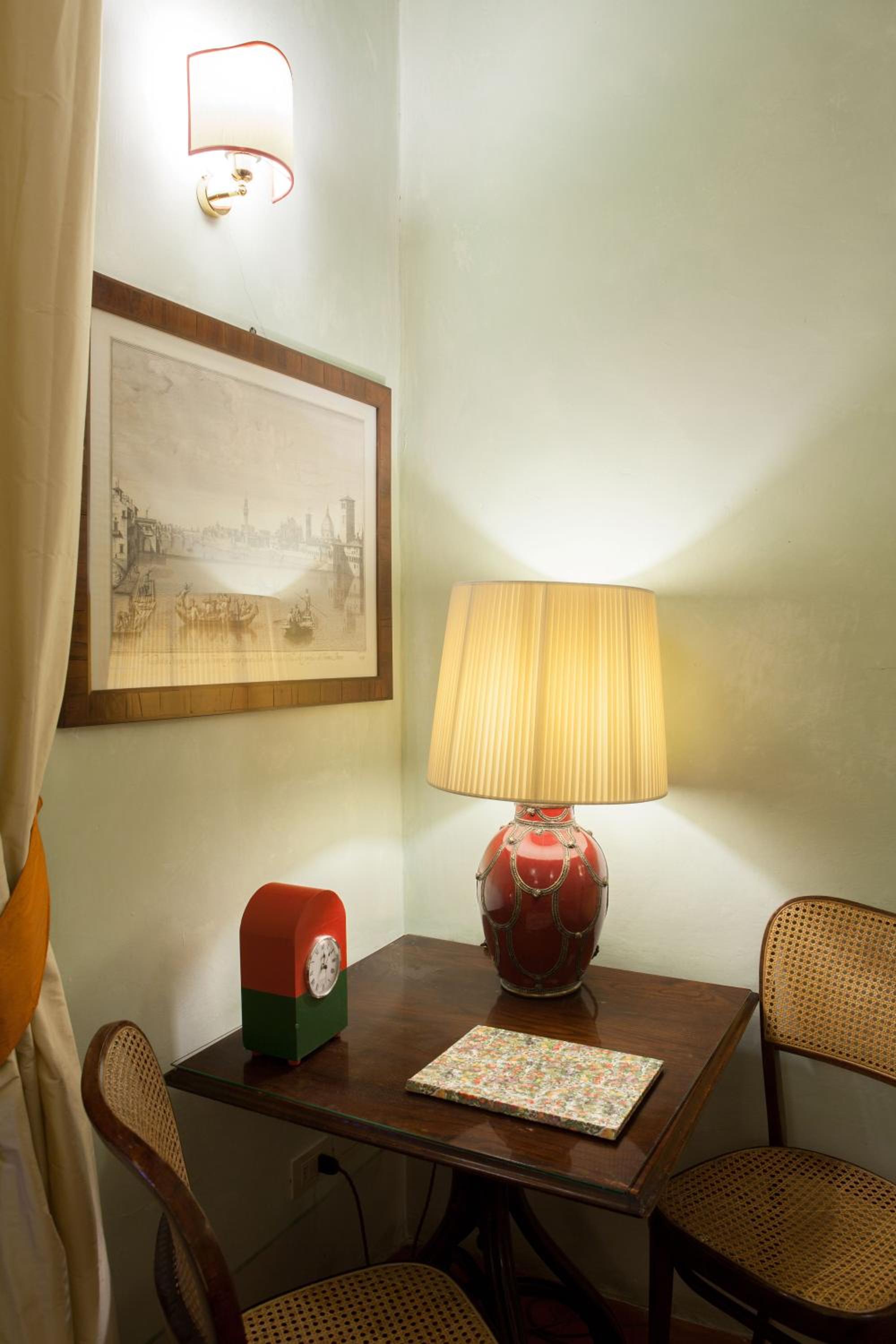 Deluxe Double or Twin Room photo 3