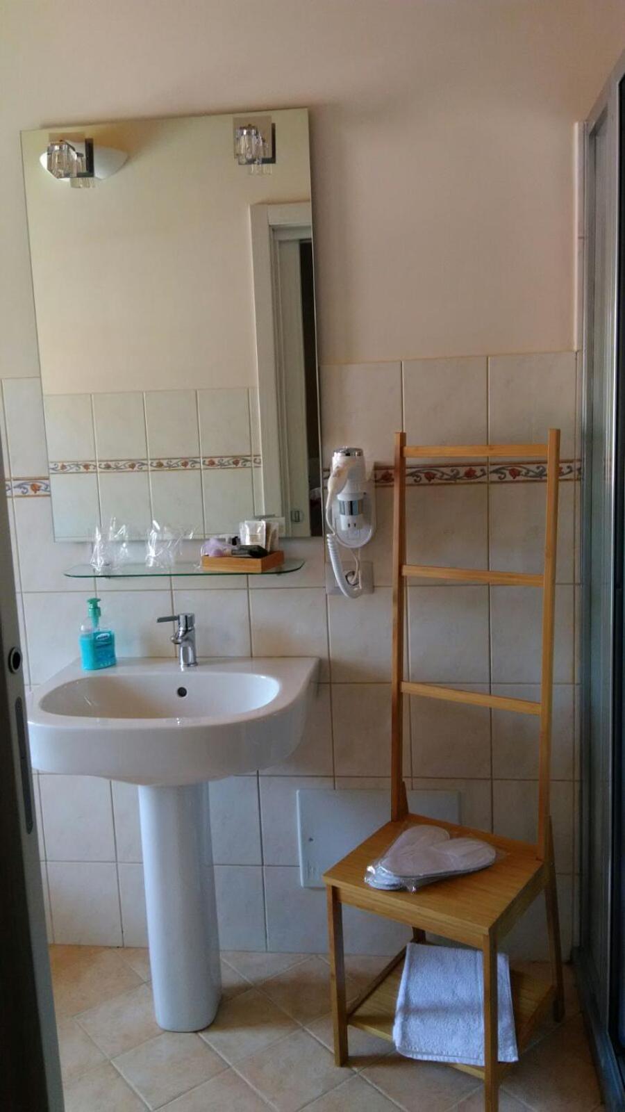 Double Room with Mountain View - Photo 4