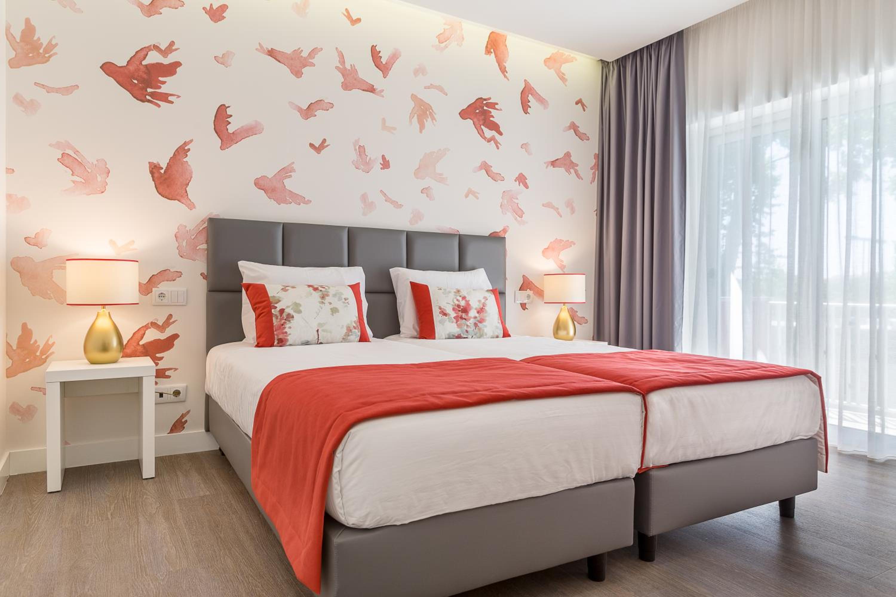 Twin Room with Balcony - Photo 1
