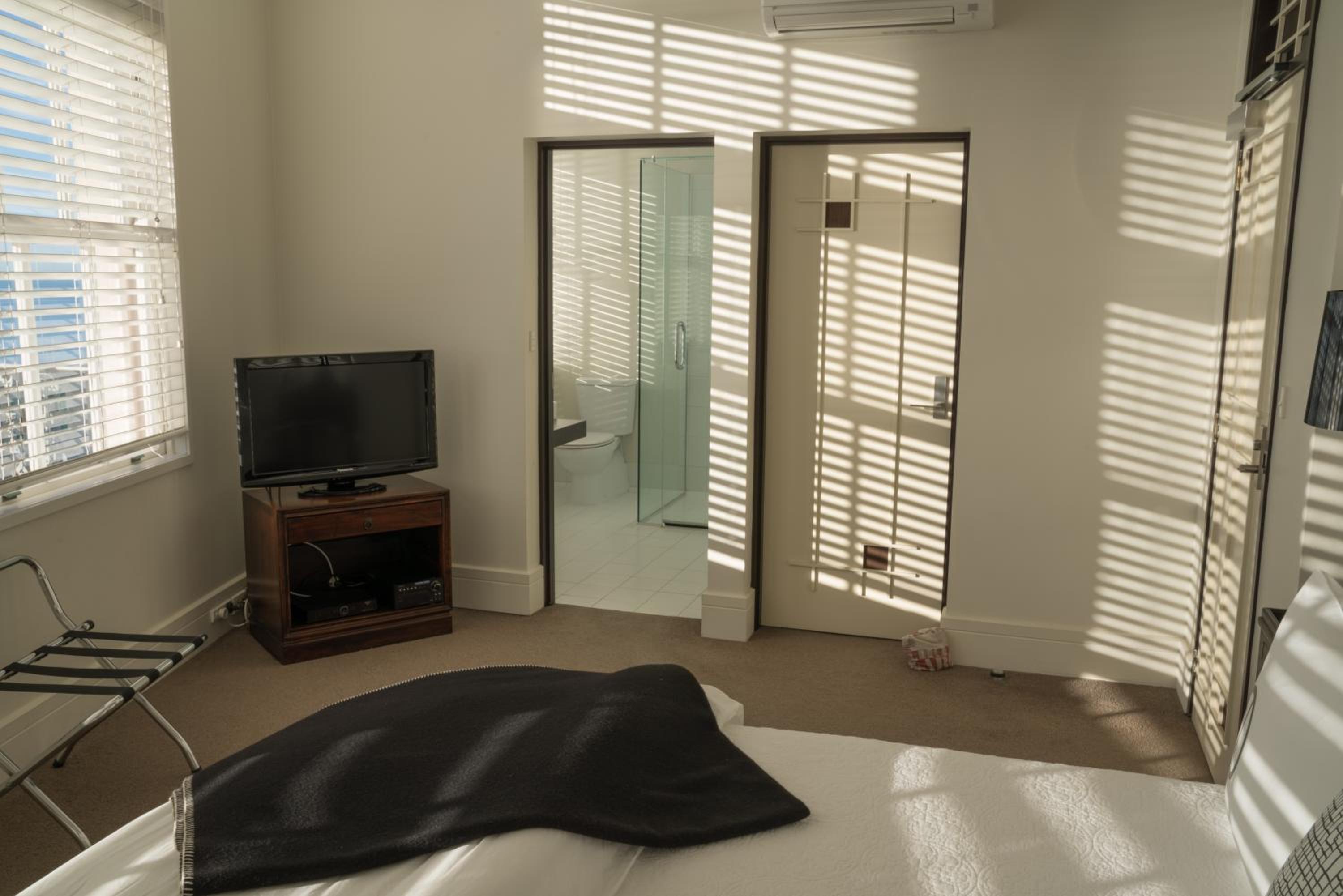King Room with Sea View - Photo 2