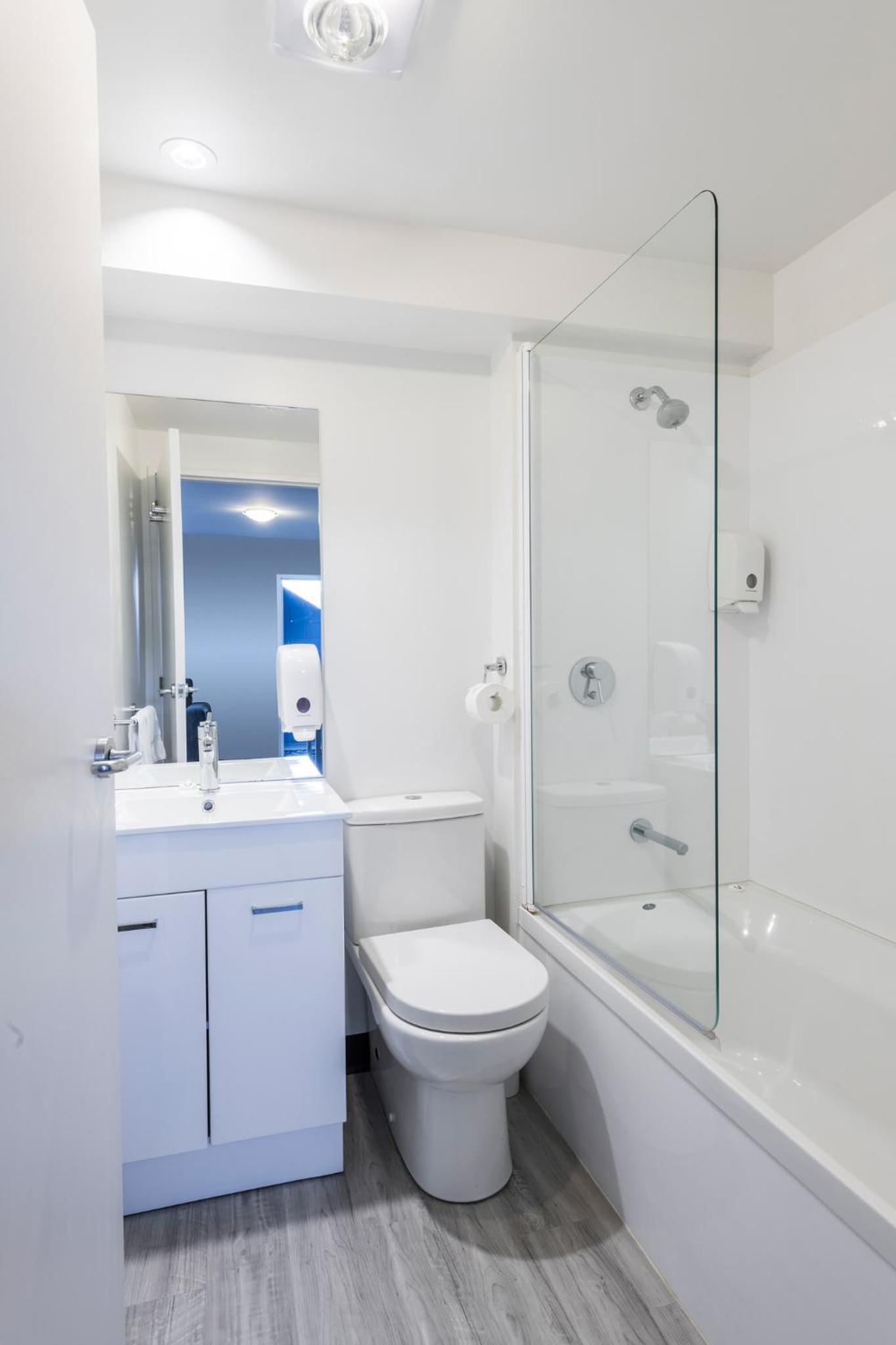 Superior One-Bedroom Apartment