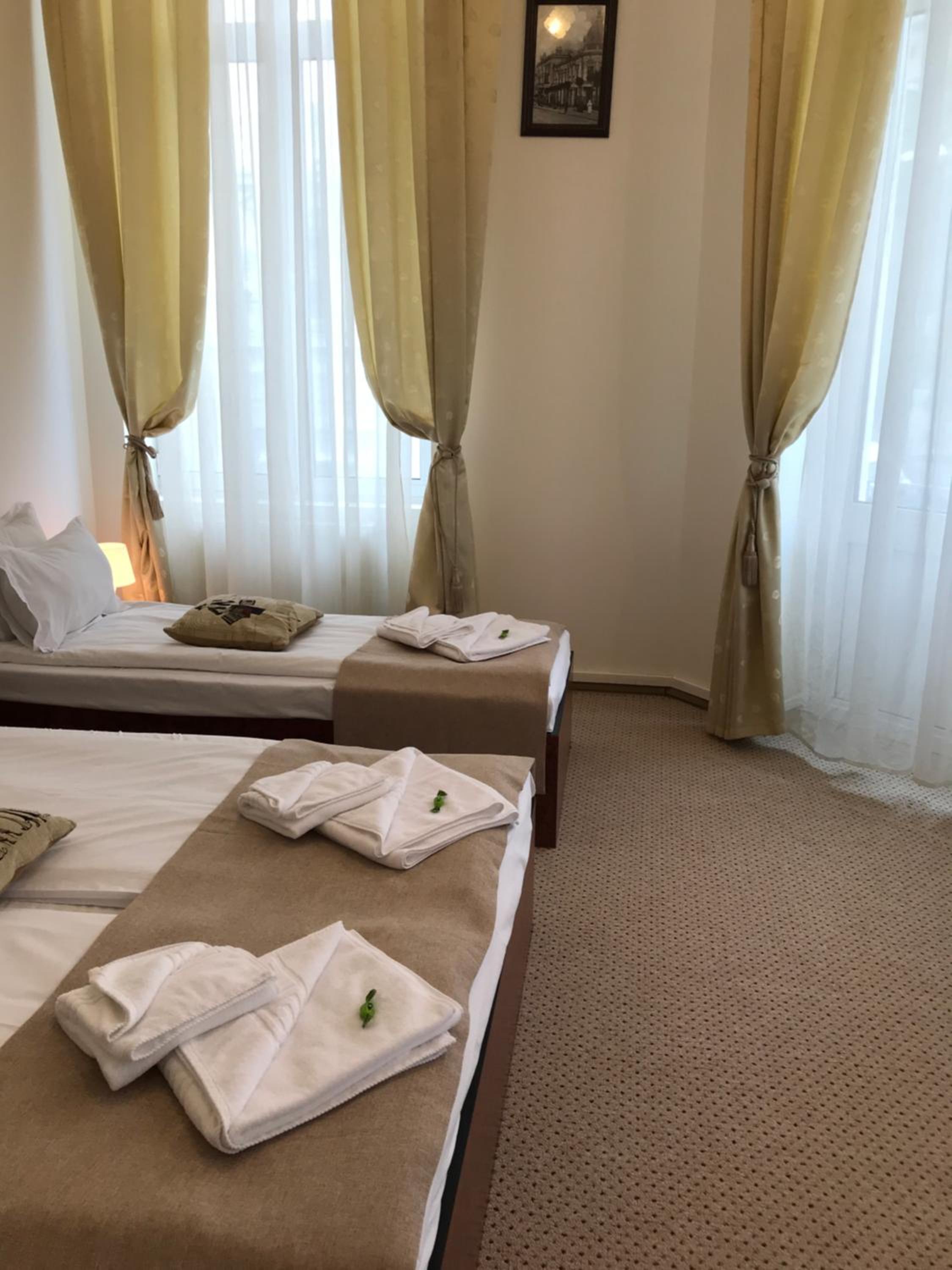 Triple Room - Photo 10