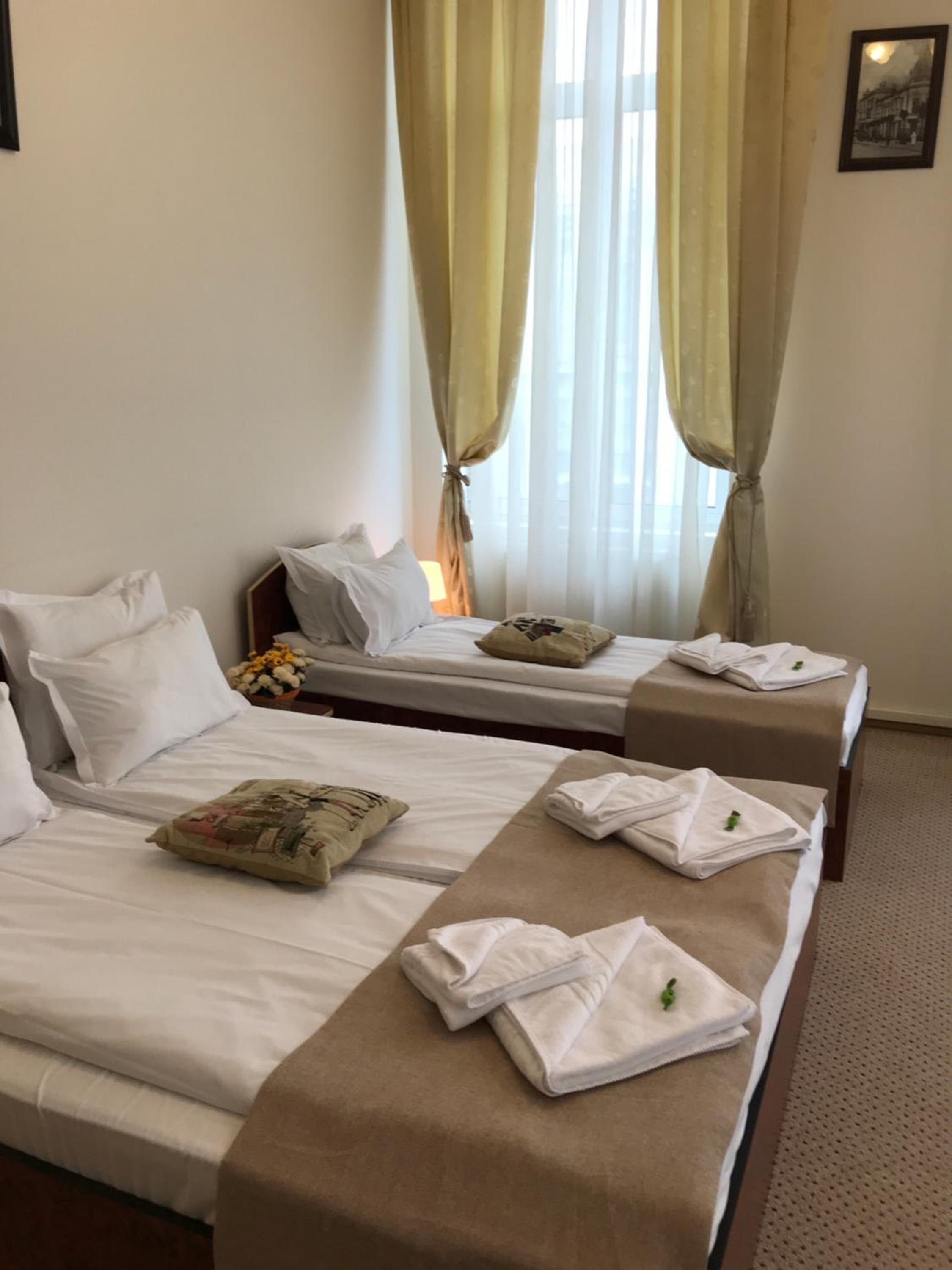 Triple Room - Photo 9