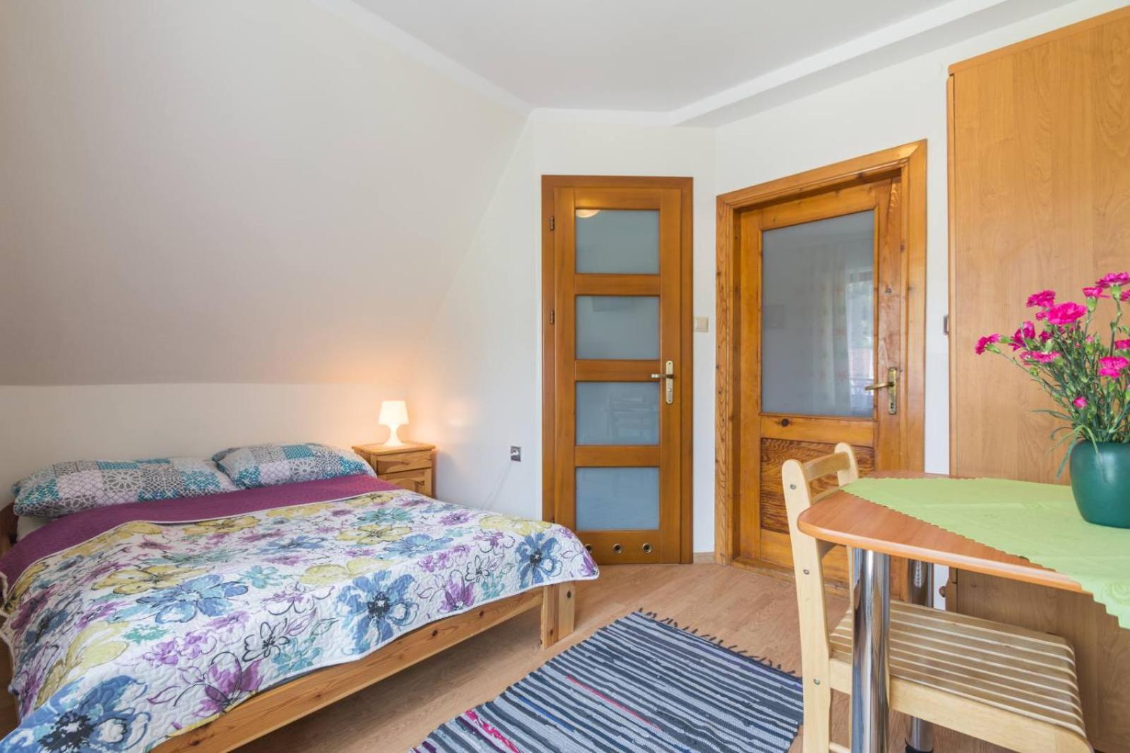 Double Room With Private Bathroom photo 1