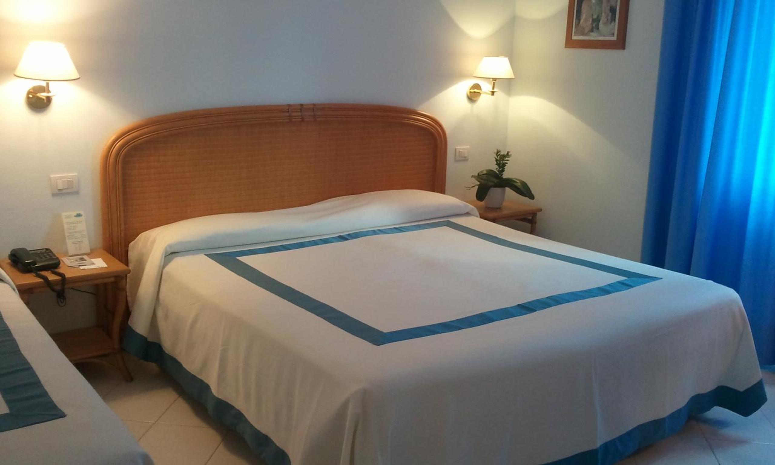 Double Room - Photo 5
