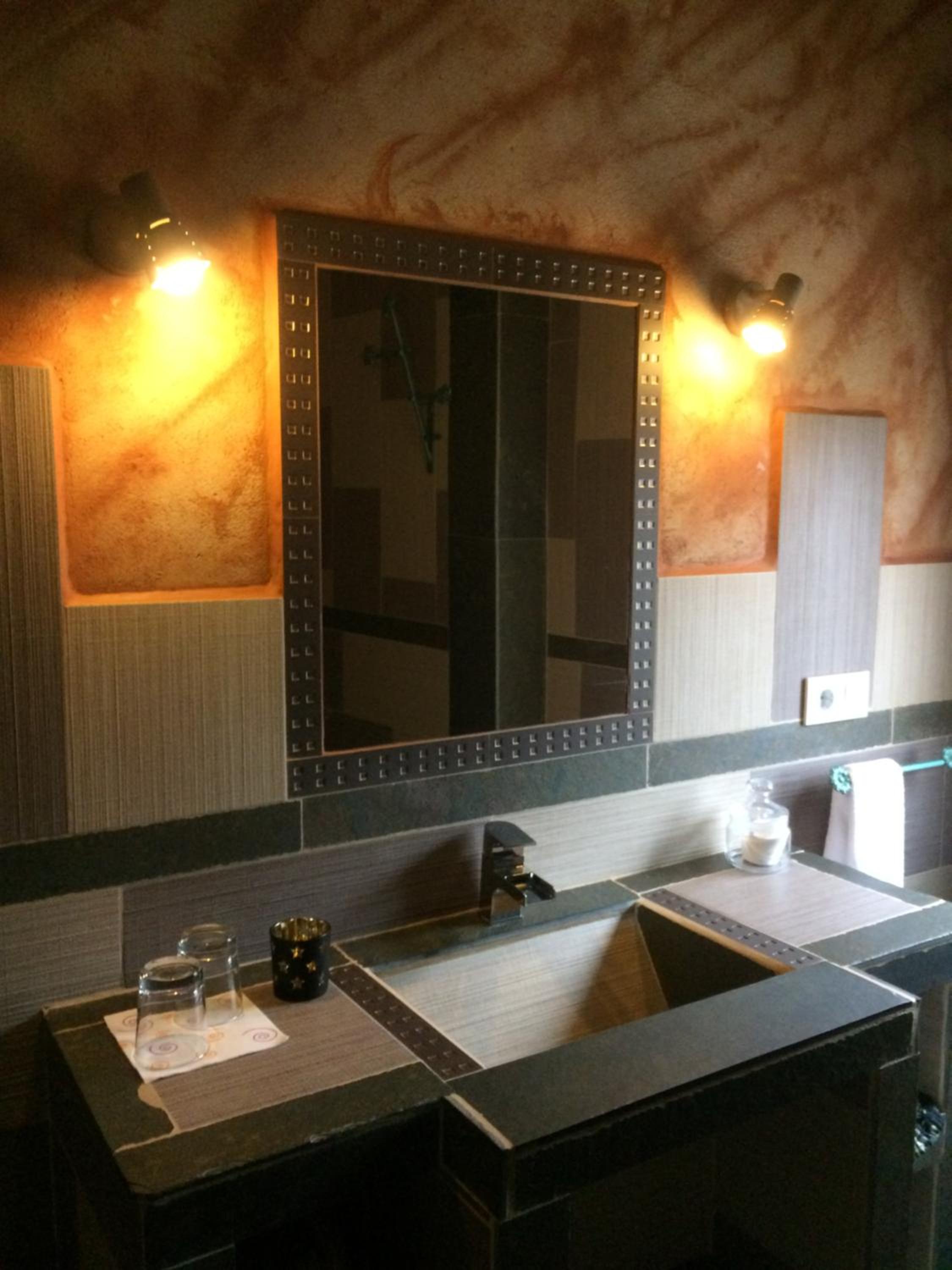 Standard Double Room with Private Bathroom photo 3