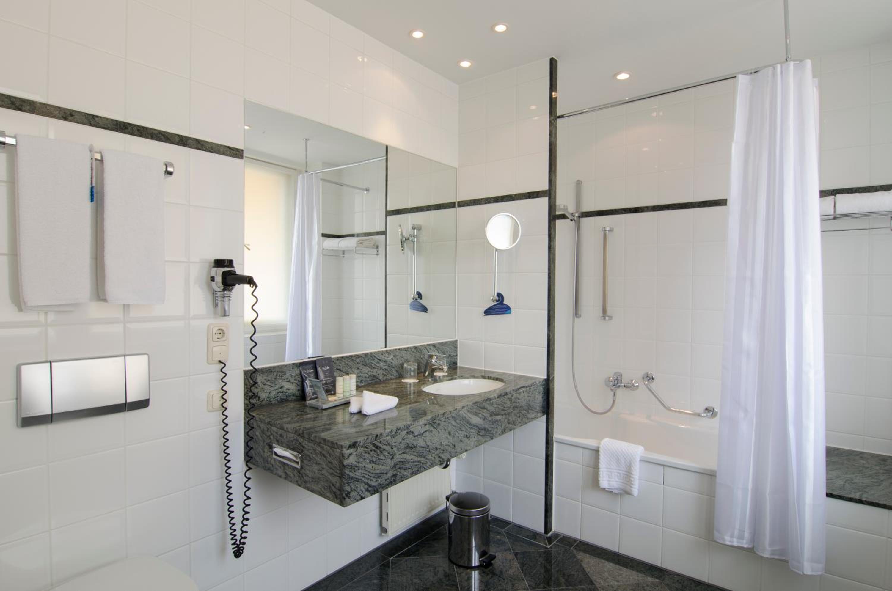 Junior Suite - Photo 13
