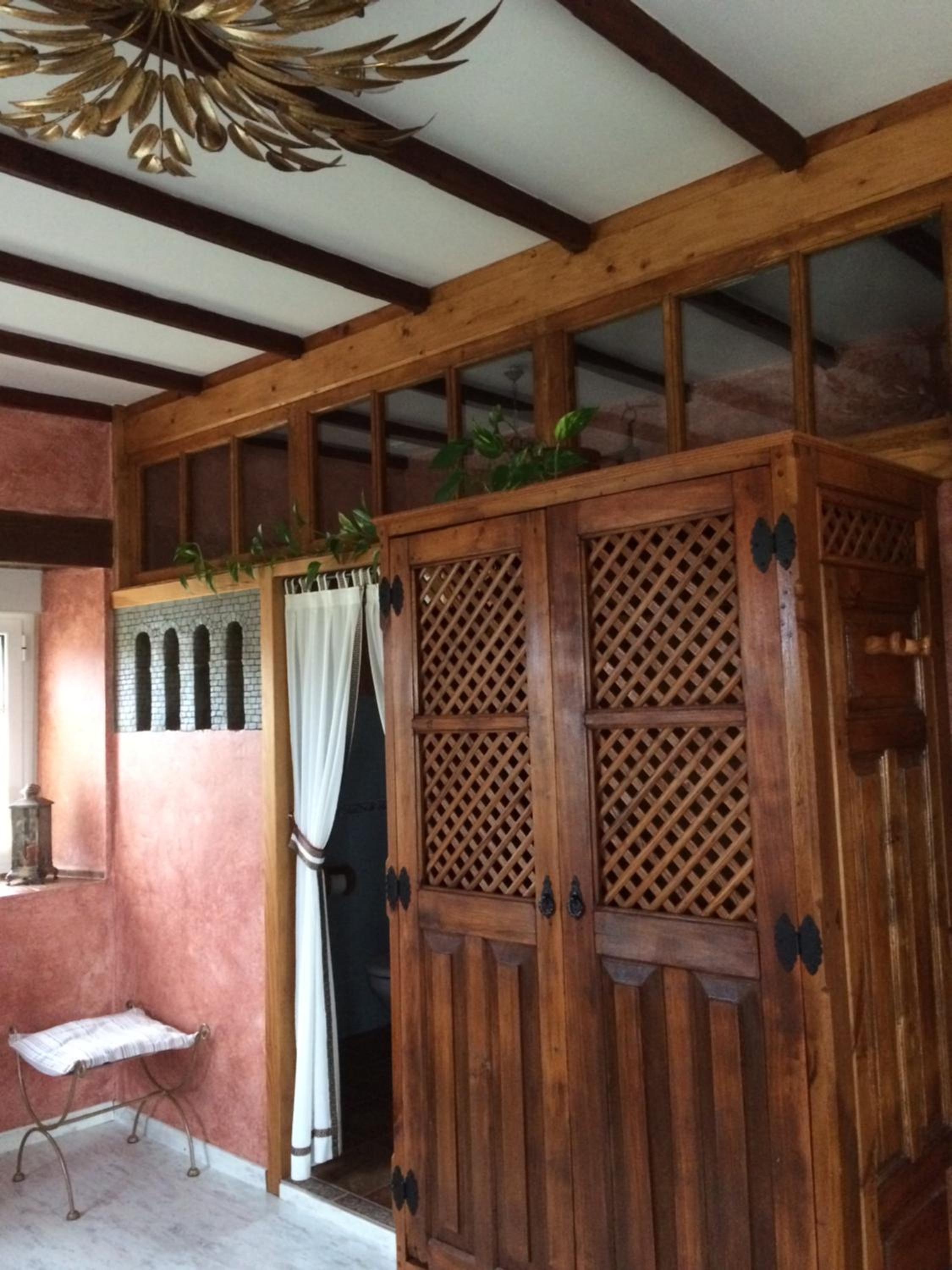 Double Room with Private Bathroom photo 3