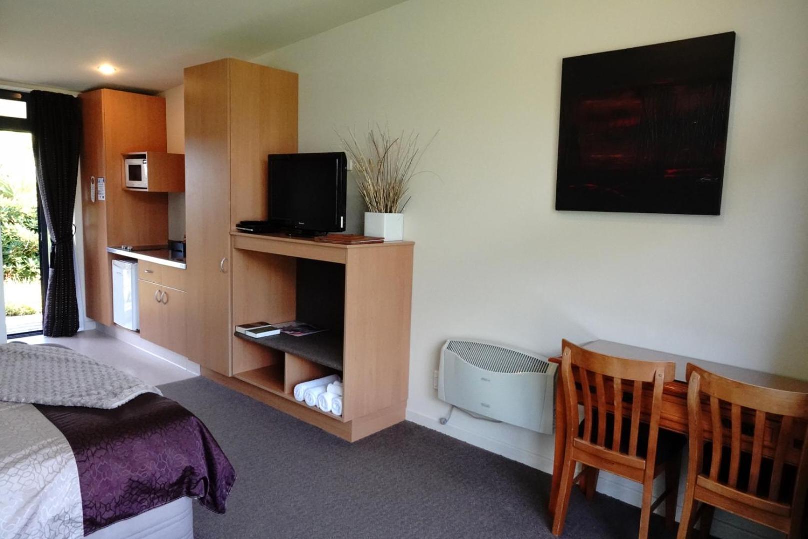 Executive Double Room - Photo 11
