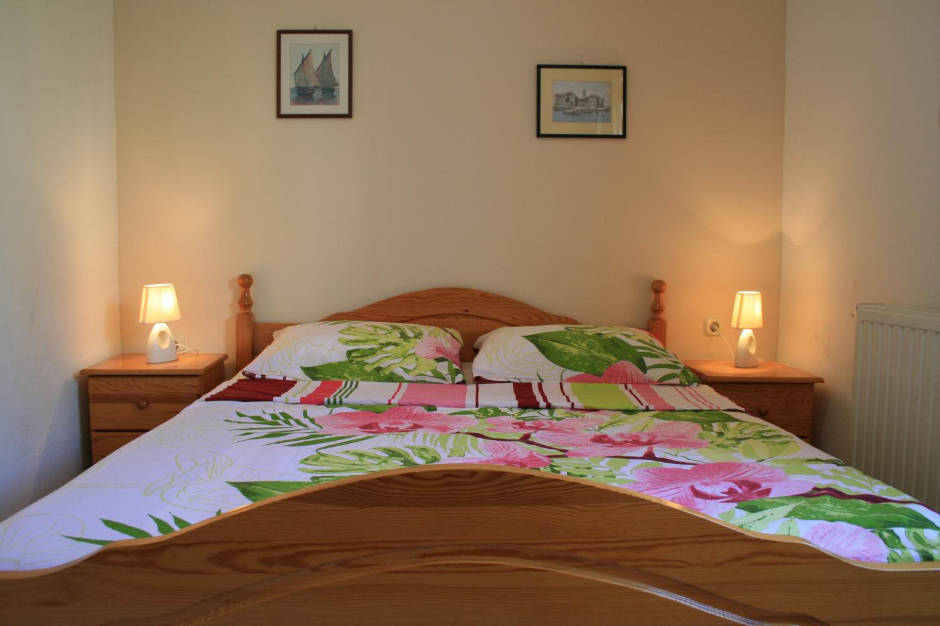 Two-Bedroom Apartment with Balcony and Sea View (5 Adults)  photo 2