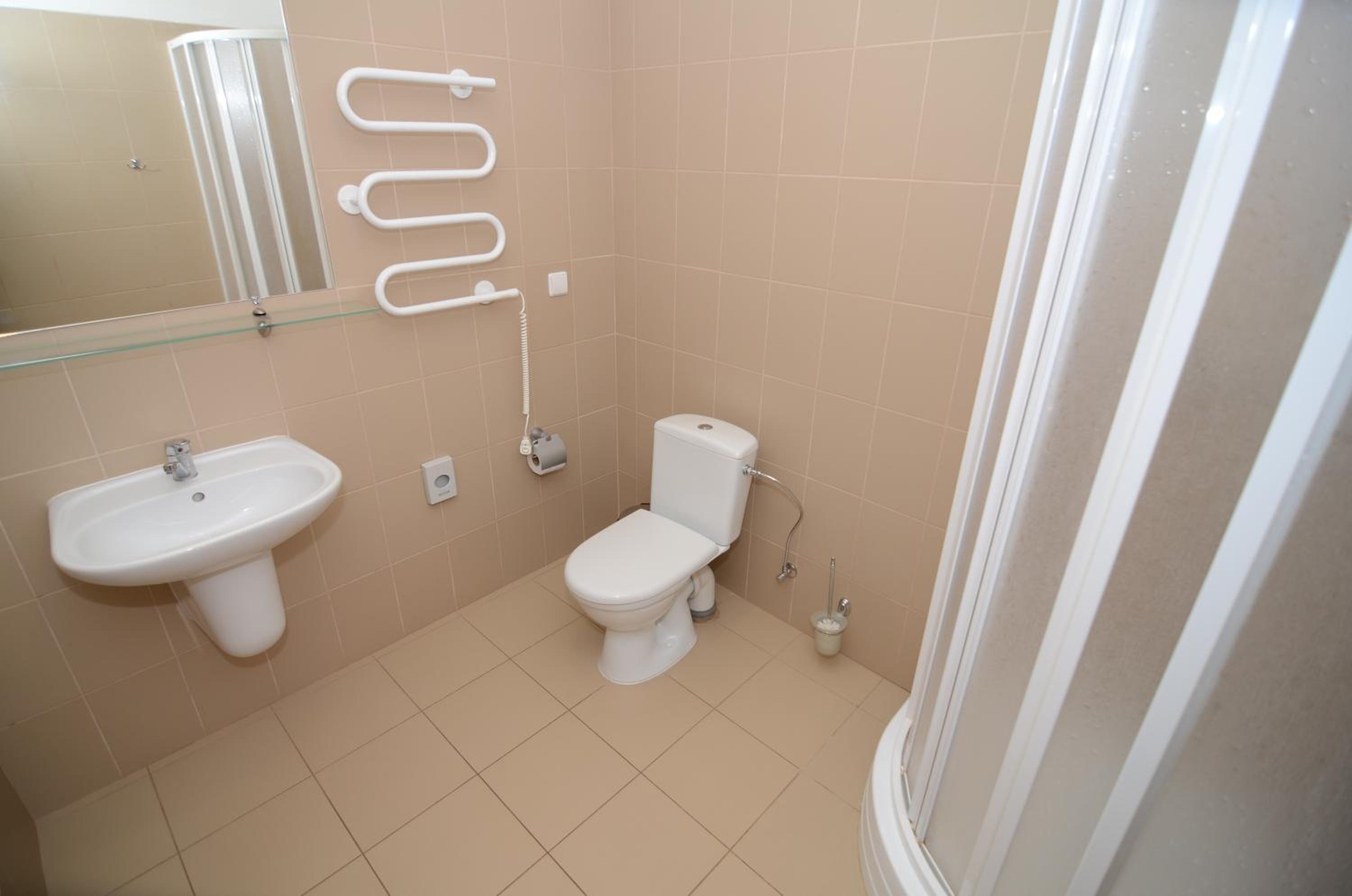 Standard Double Room - Photo 5