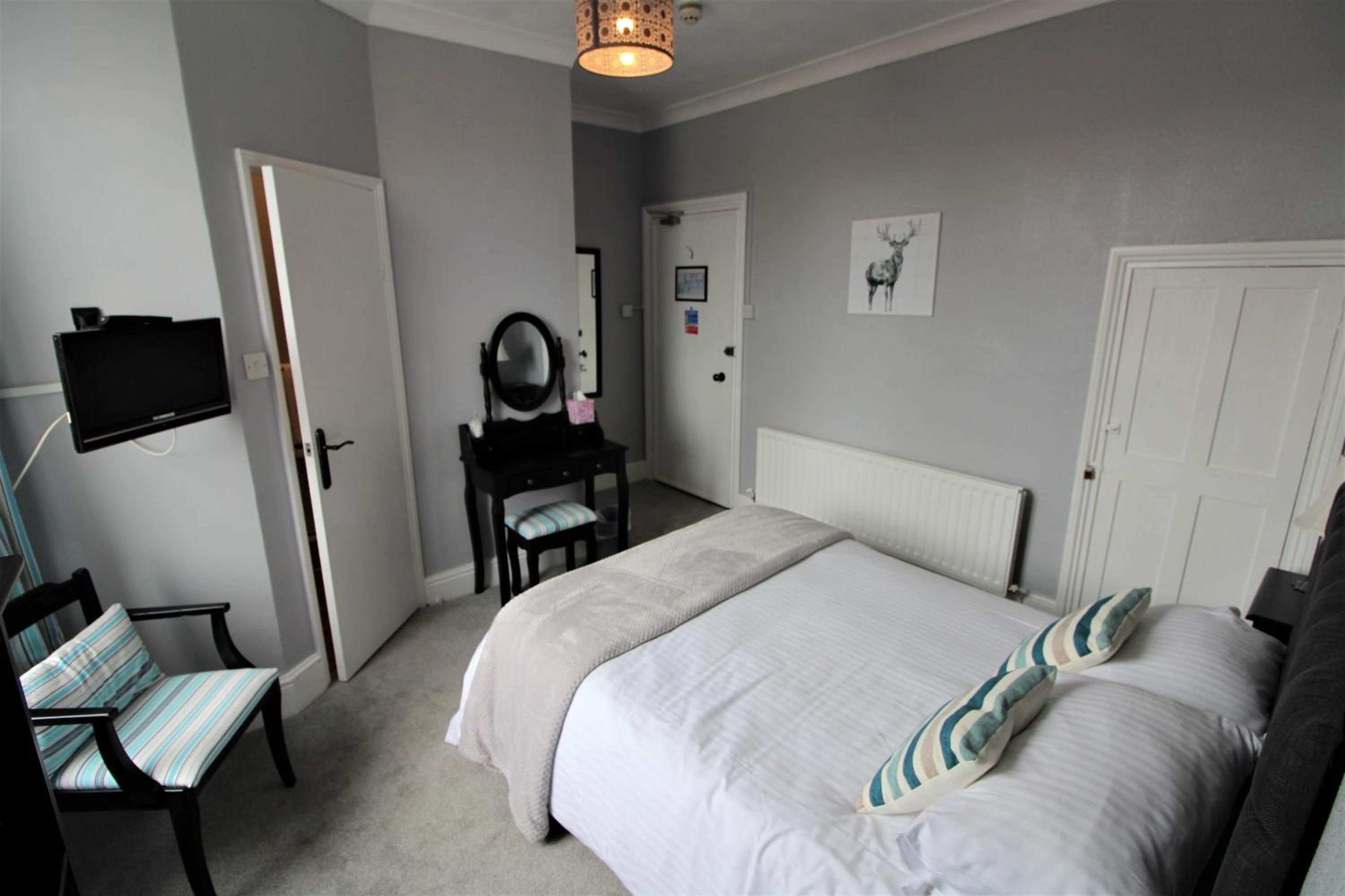 Double Room - Photo 4