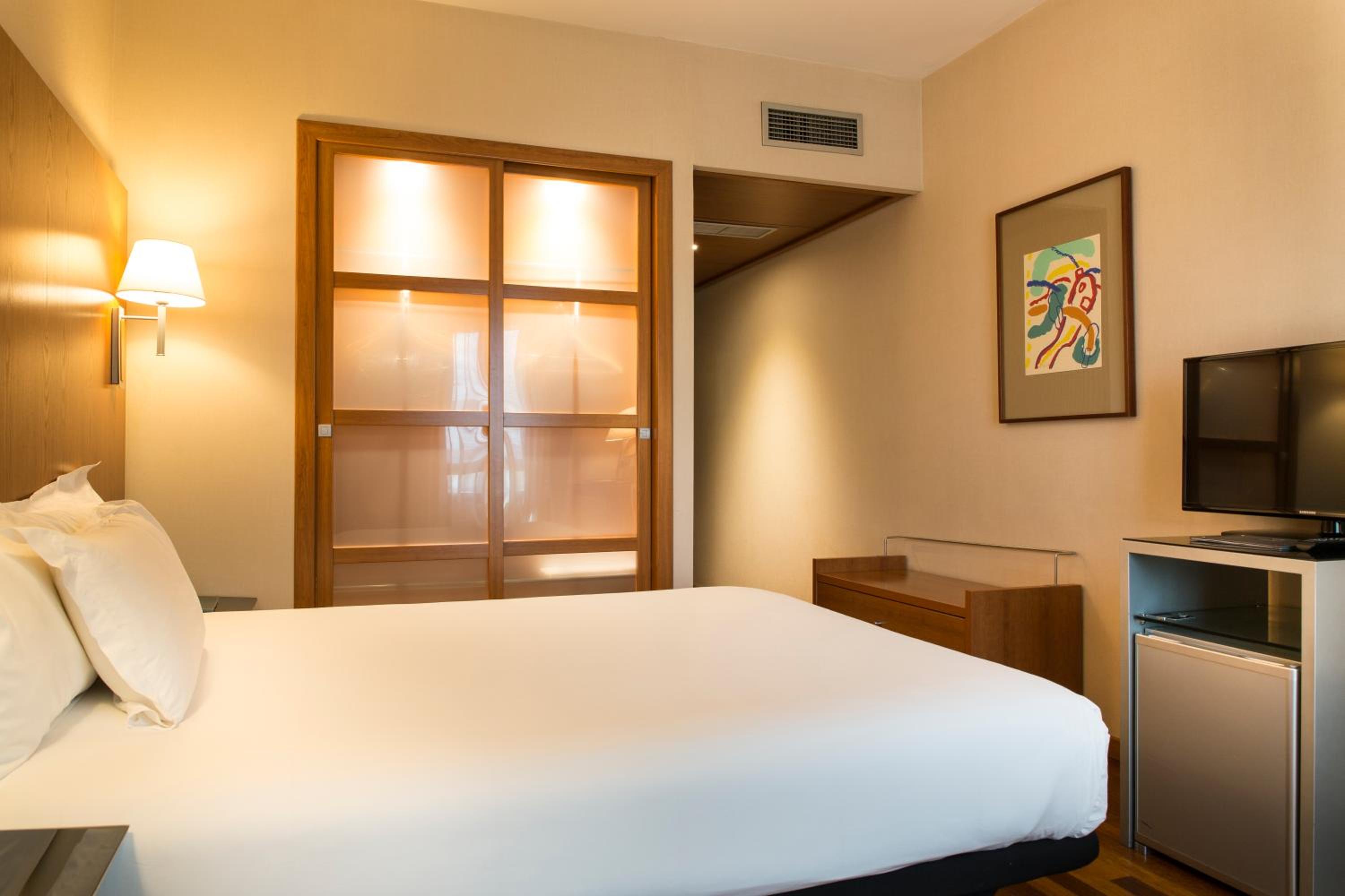 Double Room - Photo 3