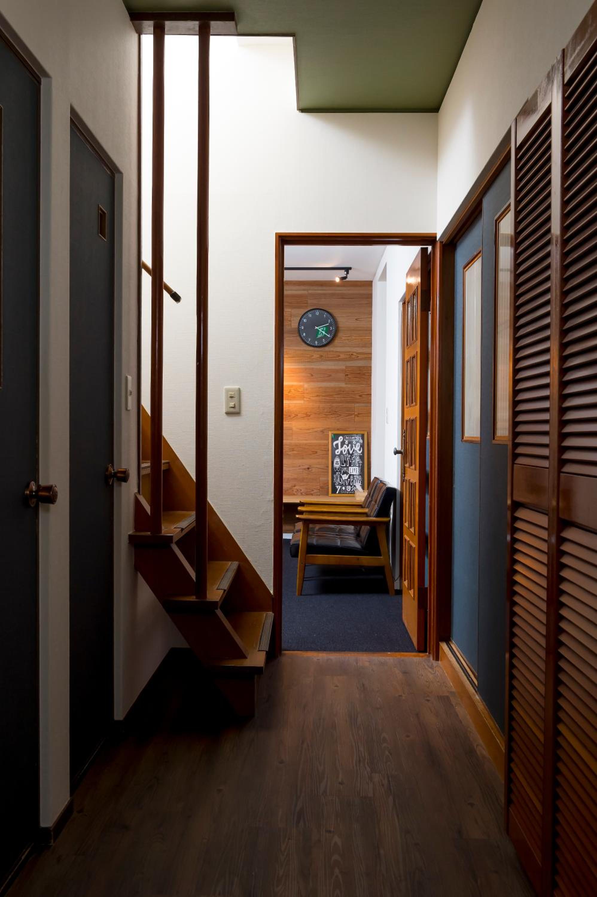 Family Room with Private Bathroom photo 3