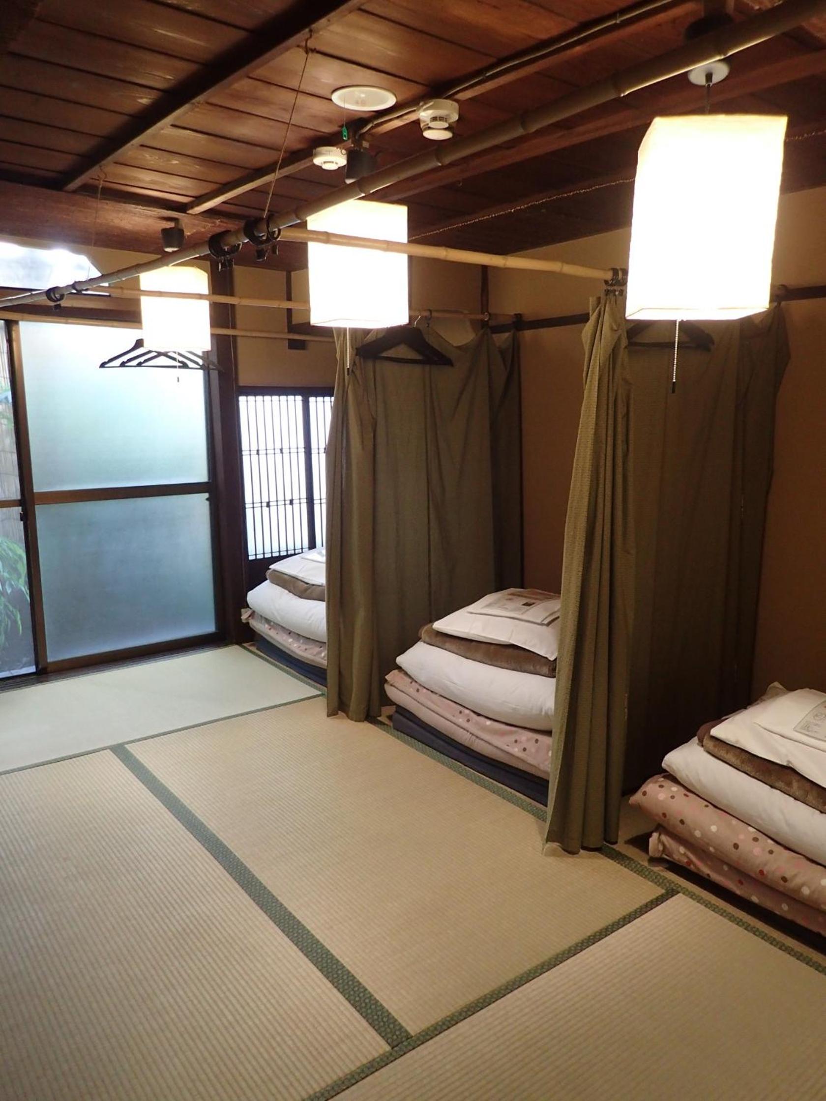 男生宿舍房