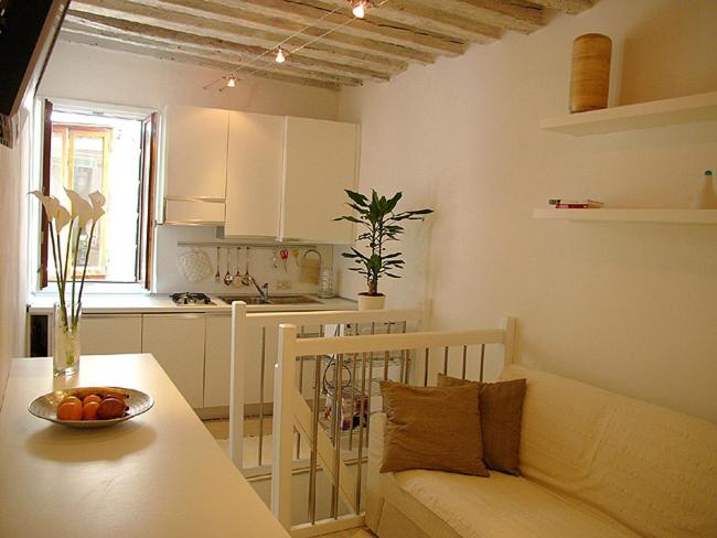 Rialto Two-Bedroom Apartment - Split Level photo 2