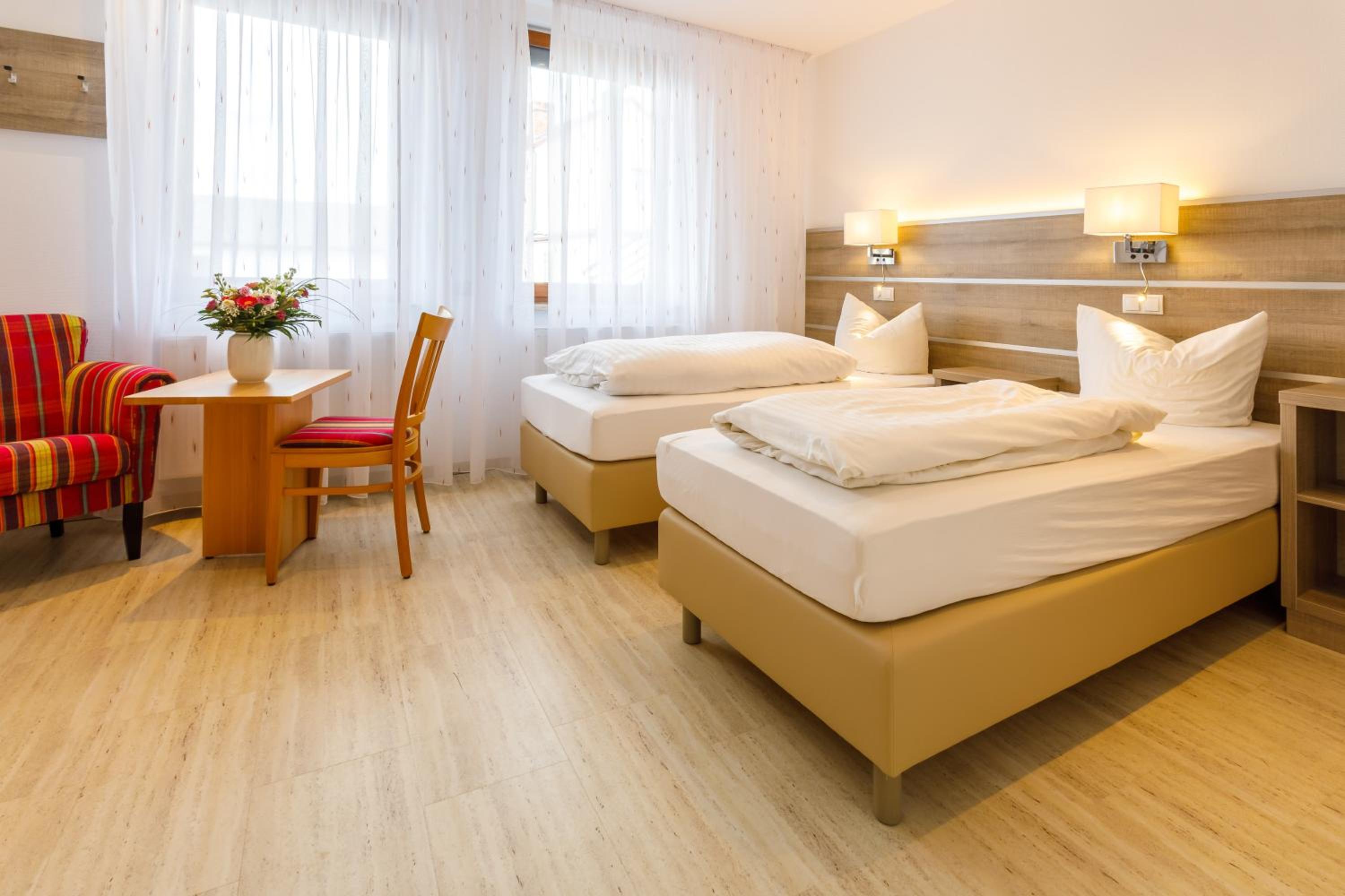 Deluxe Double Room with Balcony photo 1