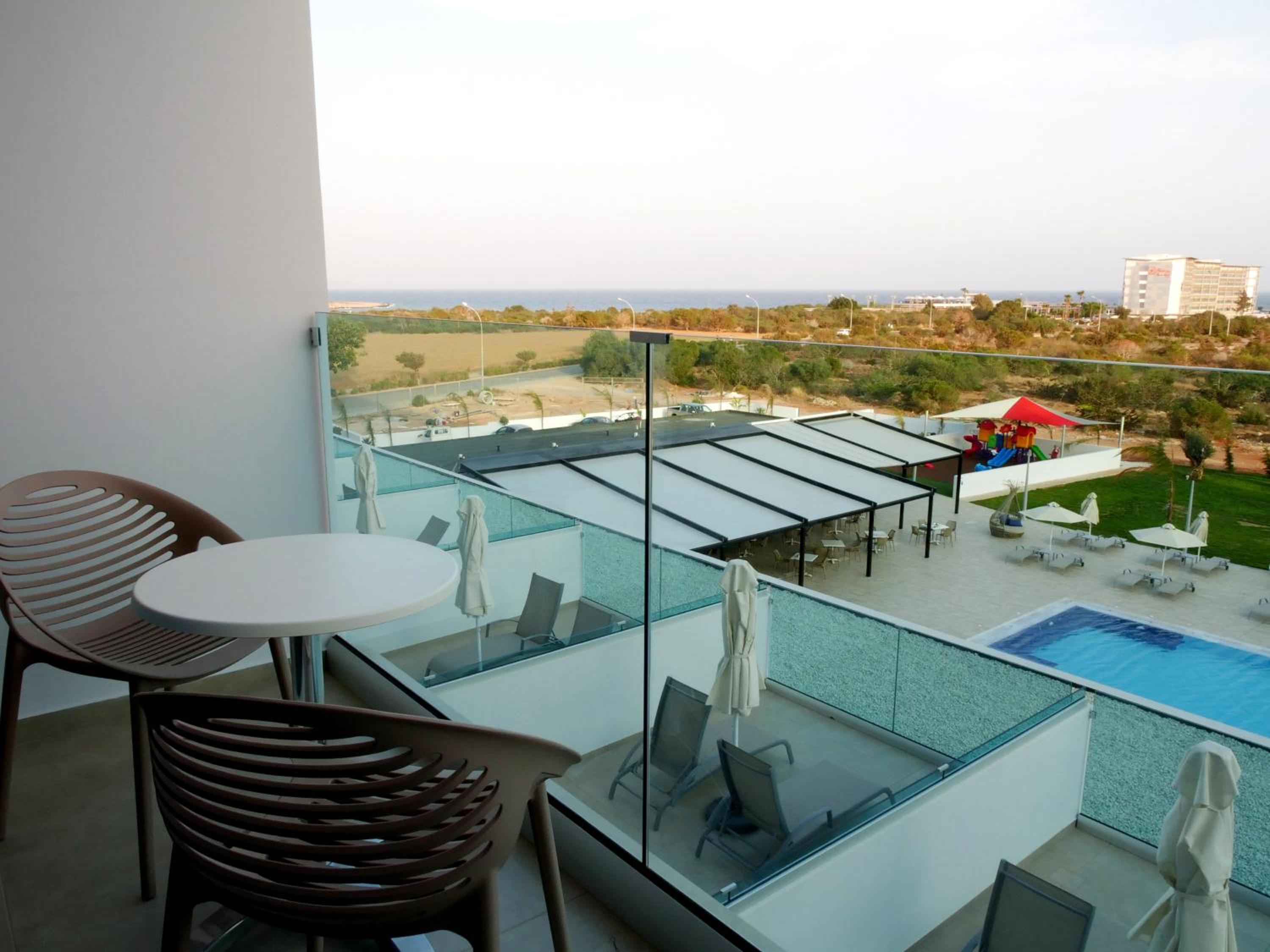Superior Double or Twin Room with Sea View photo 2