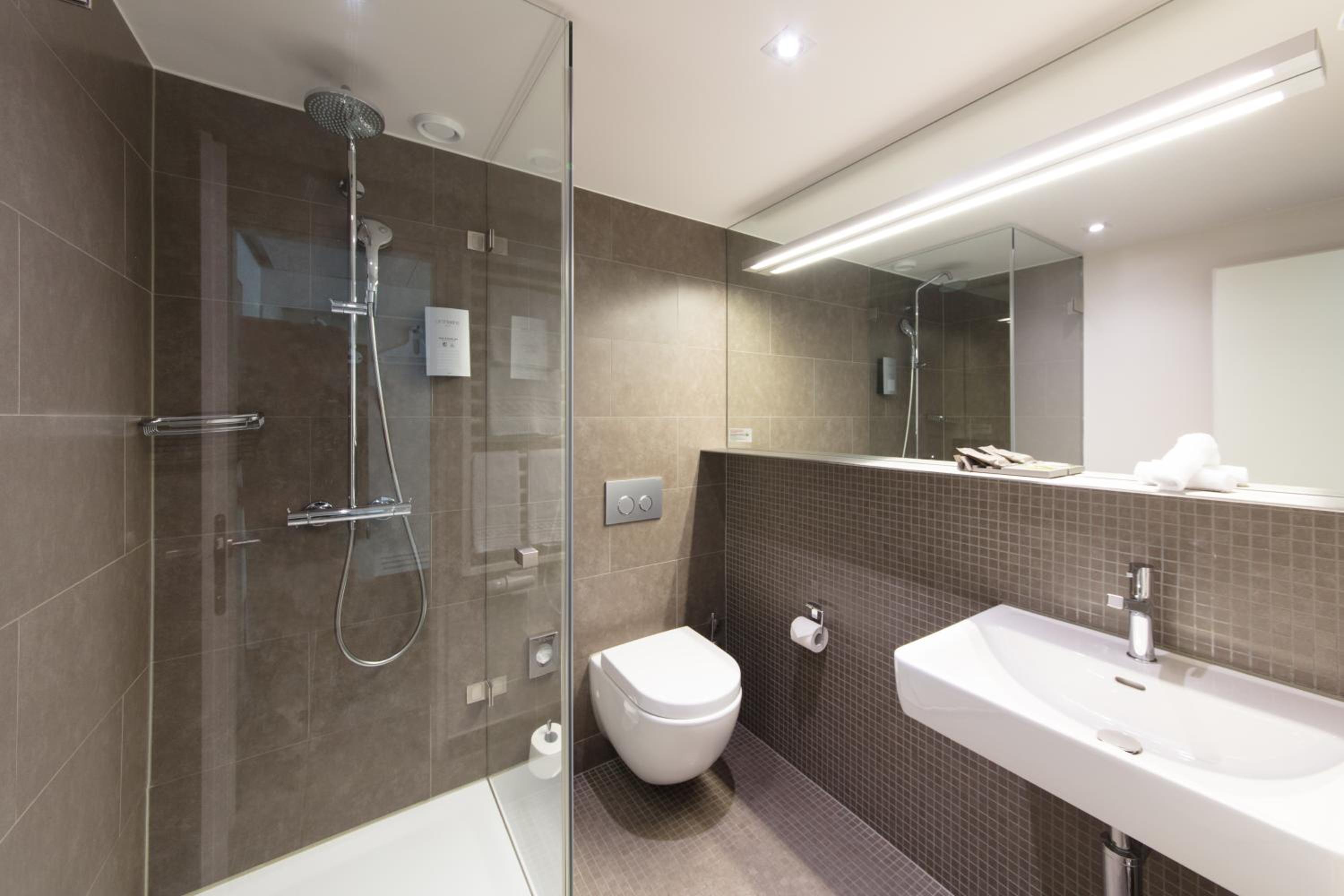 Twin or Double Room - North side - Photo 4