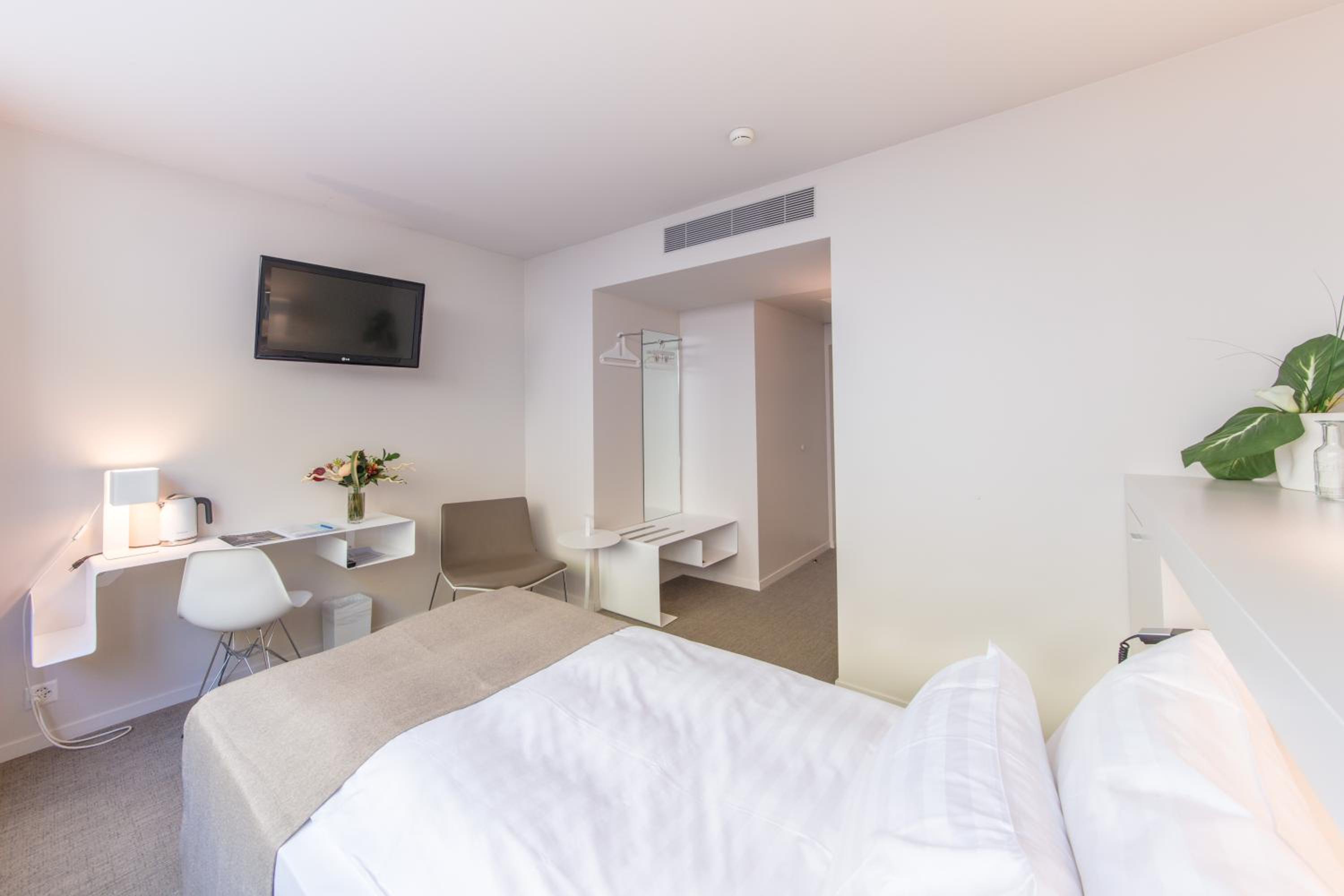 Single Room photo 3