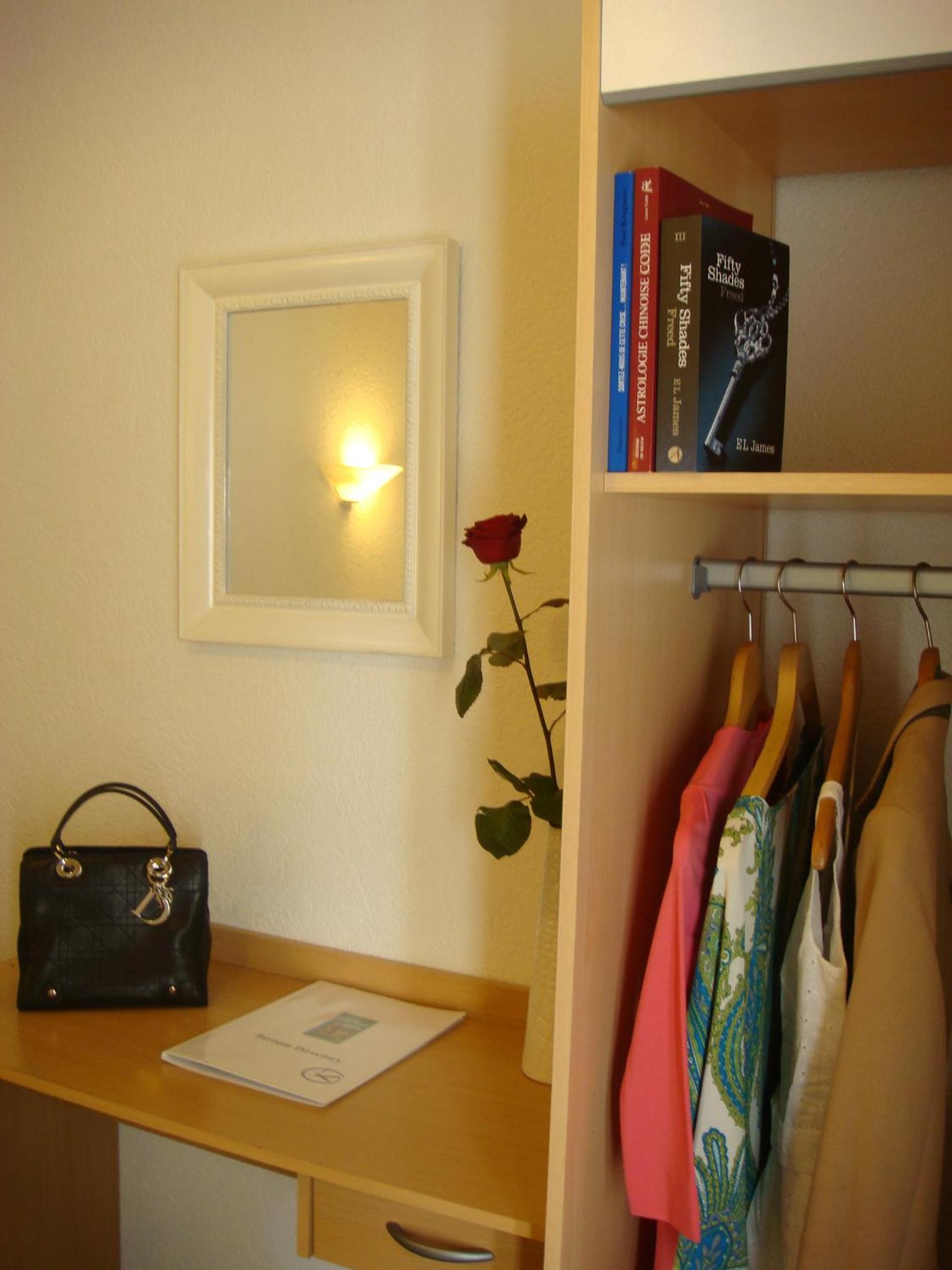 Economy Double Room photo 3