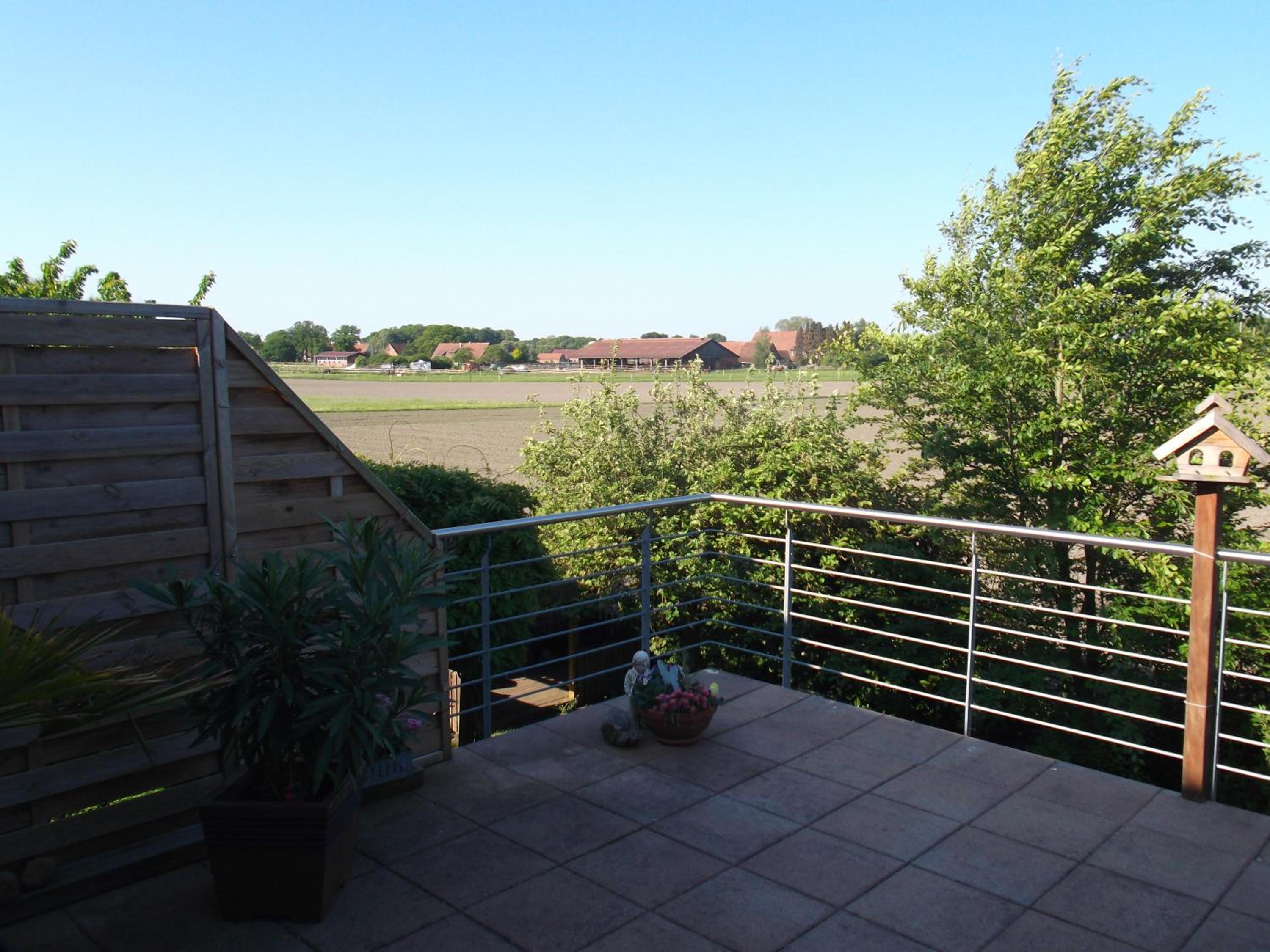 Apartment with Balcony - Photo 10