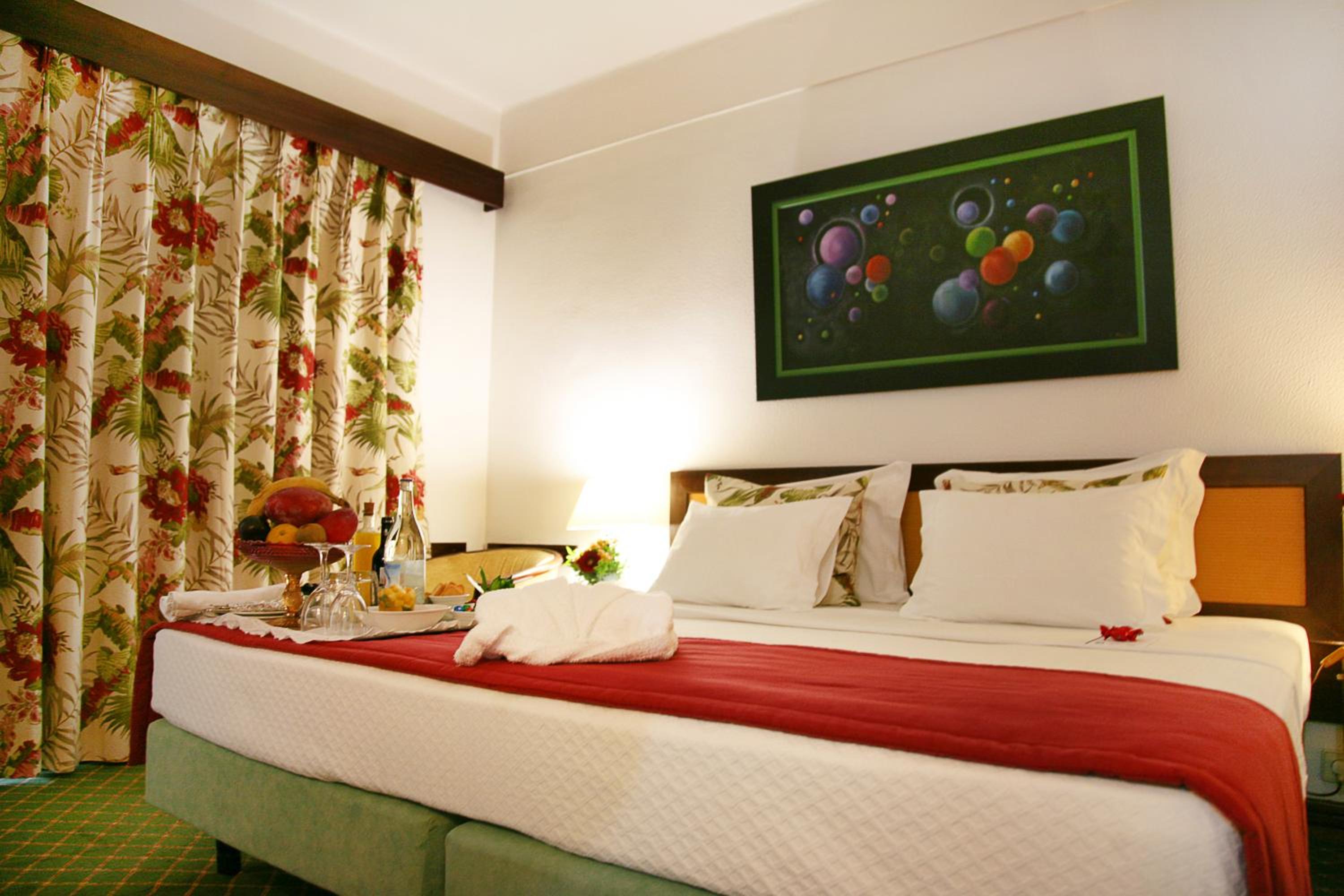 Double or Twin Room - Photo 10