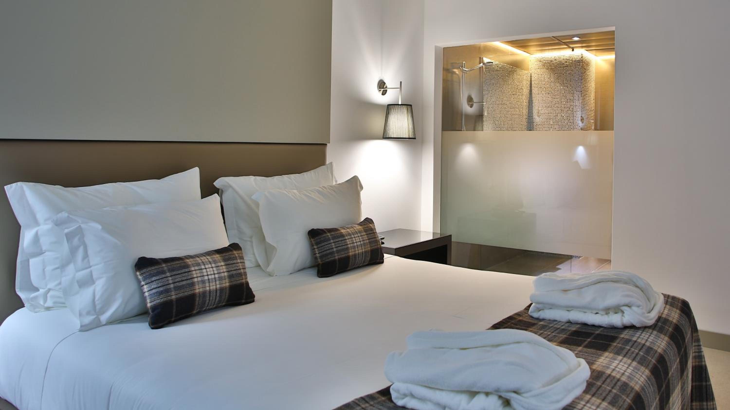 Double Room with Terrace and River View - Ground Floor - Photo 3