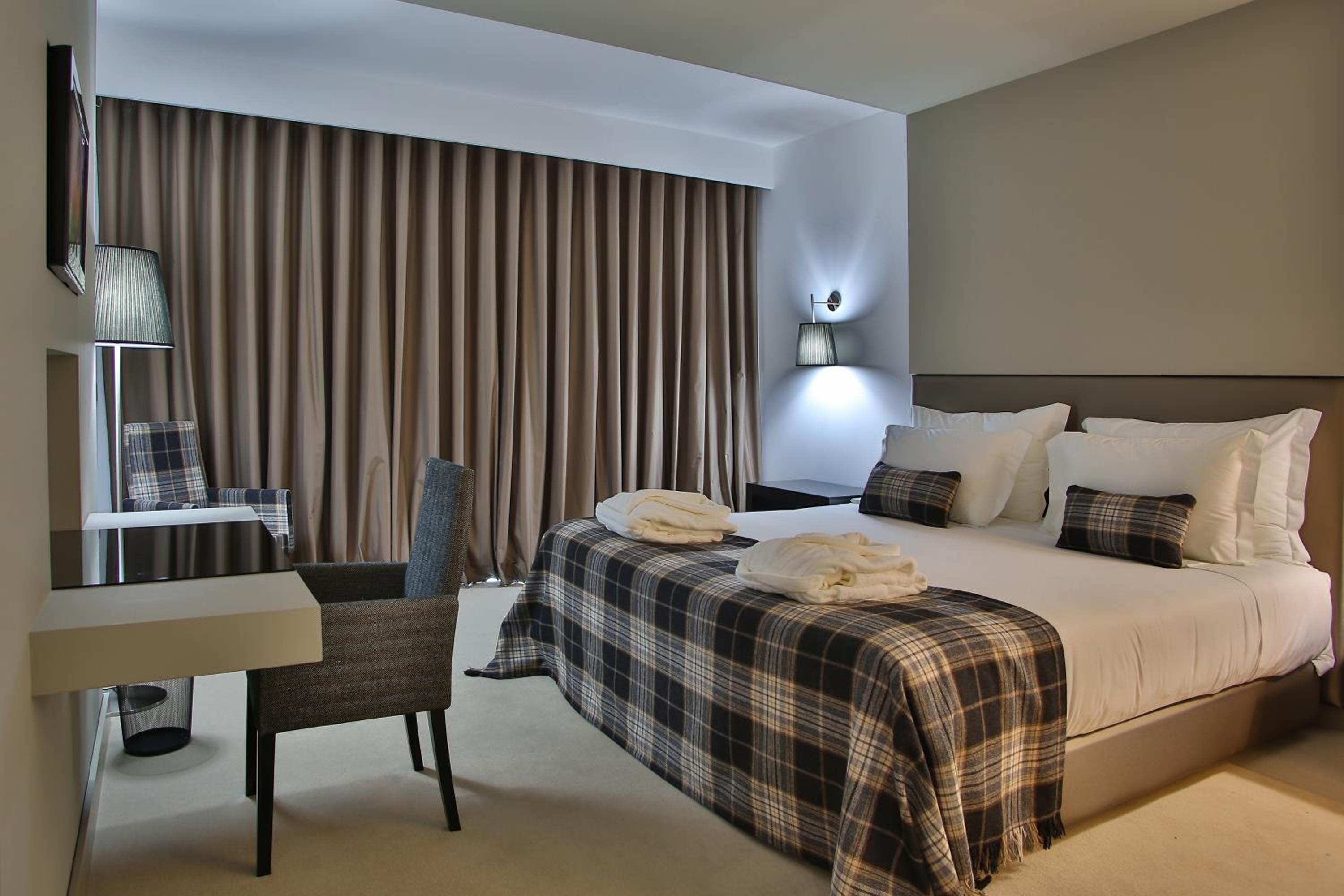 Double Room with Terrace and River View - Ground Floor - Photo 6