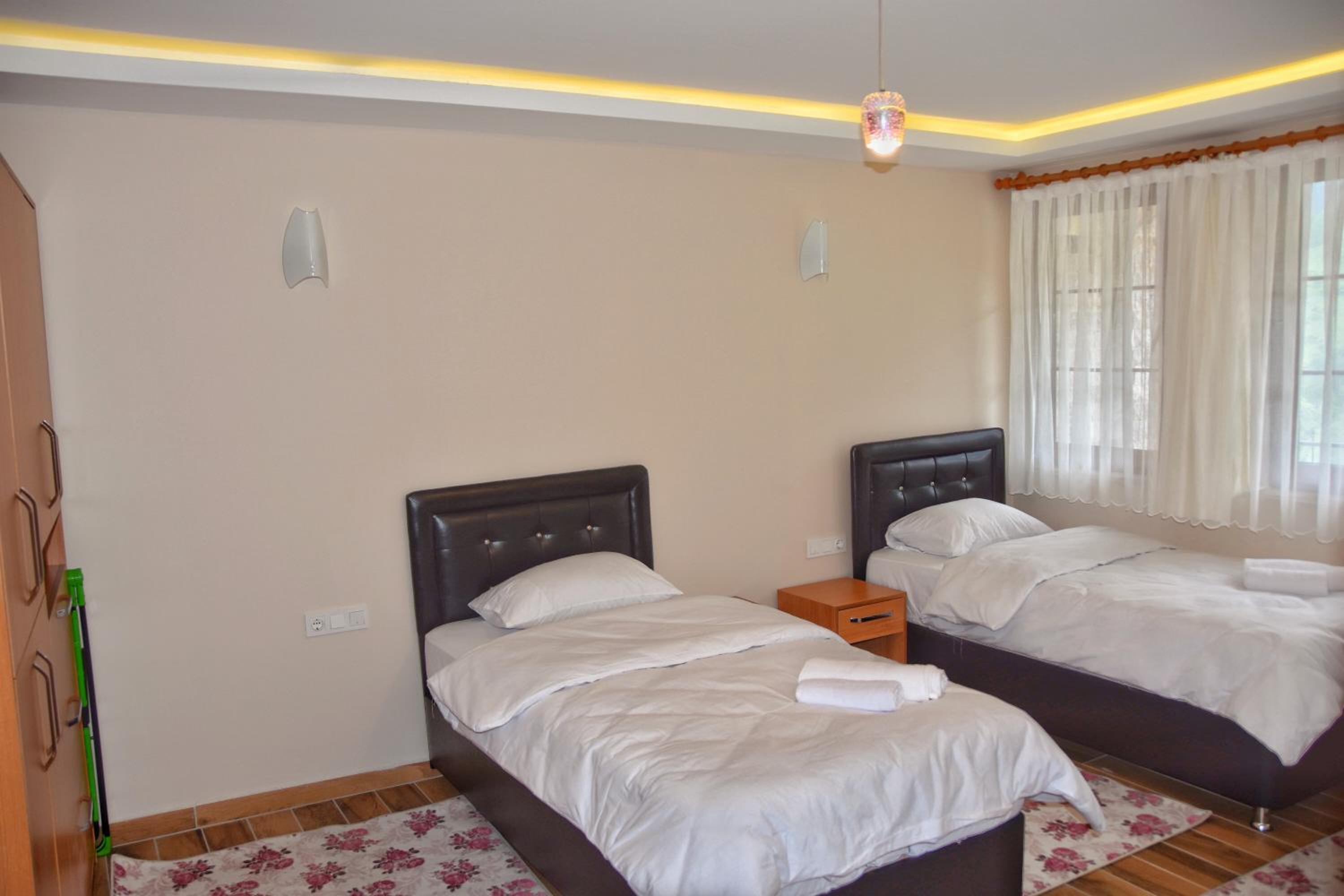 Apartment - Ground Floor - Photo 2