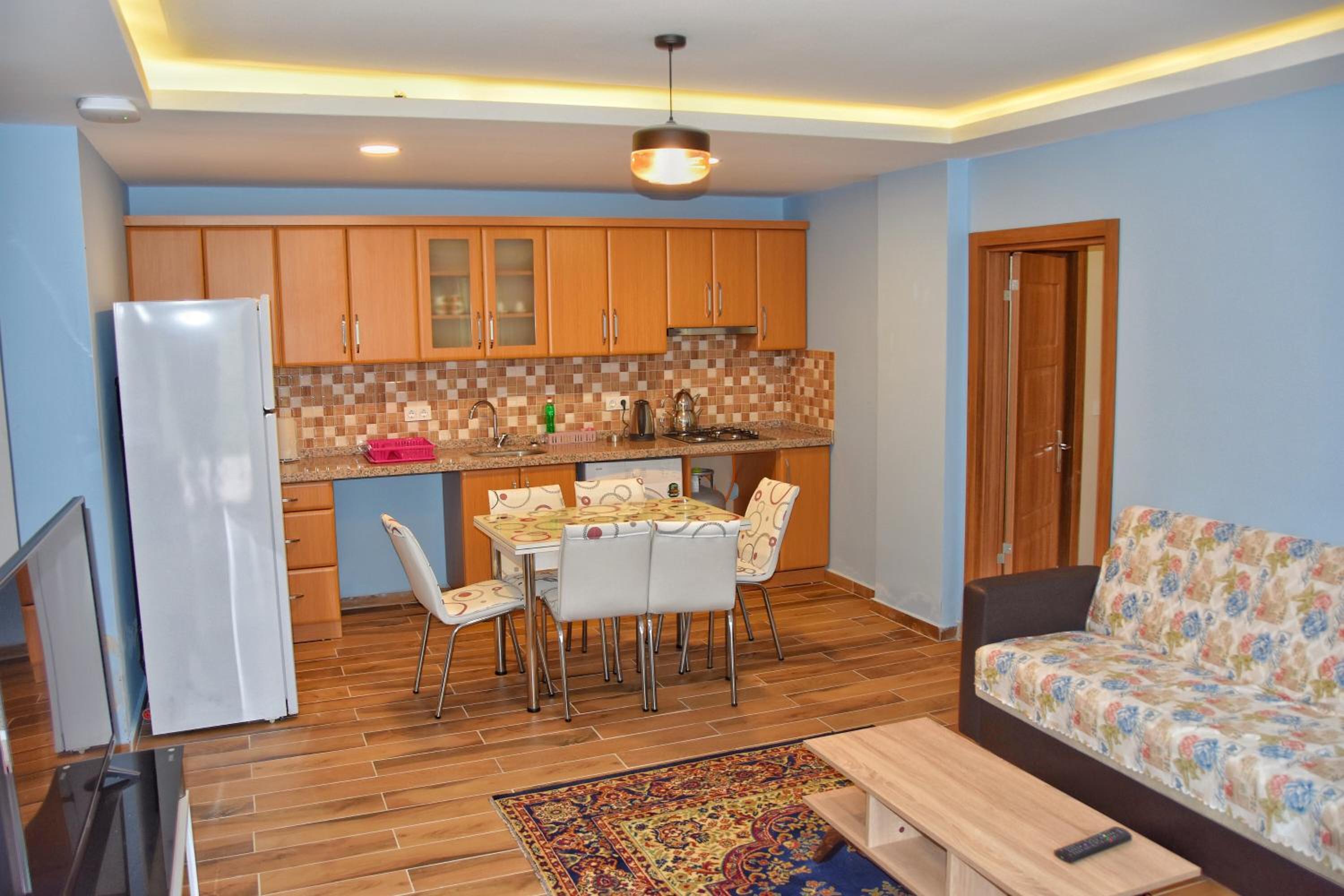 Apartment - Ground Floor - Photo 3