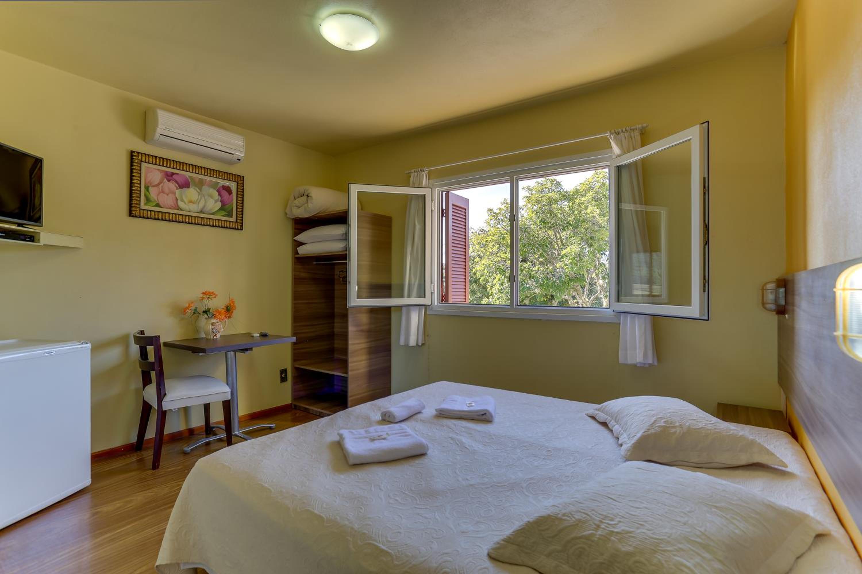 Double Room - Photo 2