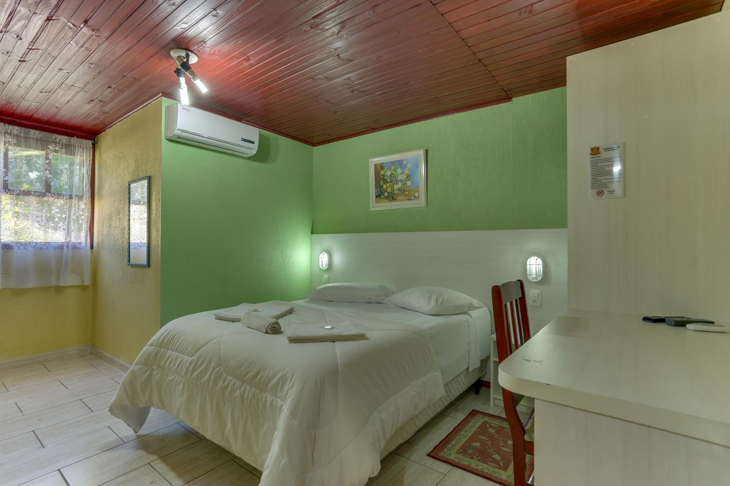 Double Room - Photo 11
