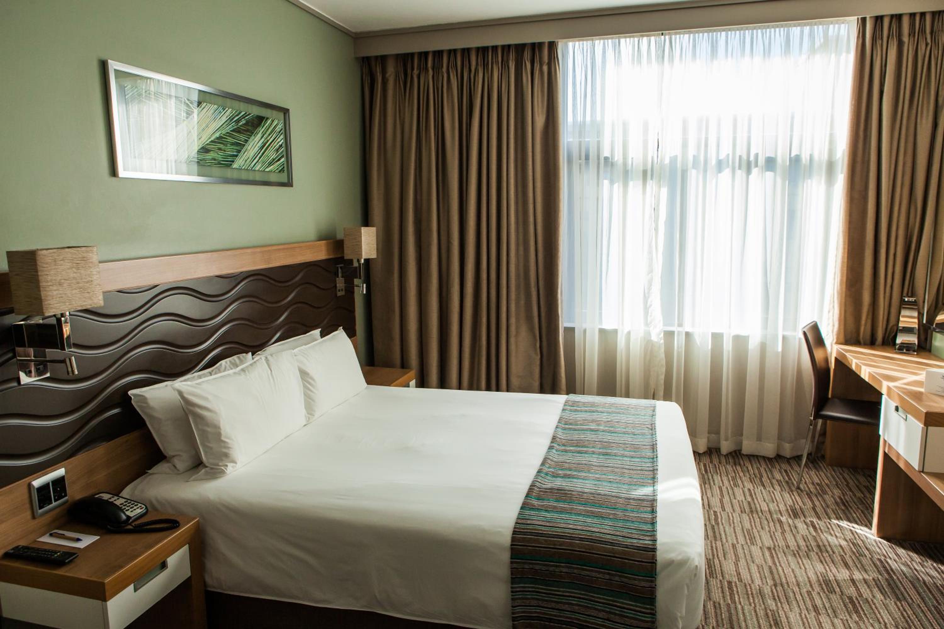Standard Room 1 Queen Bed Non Smoking photo 3