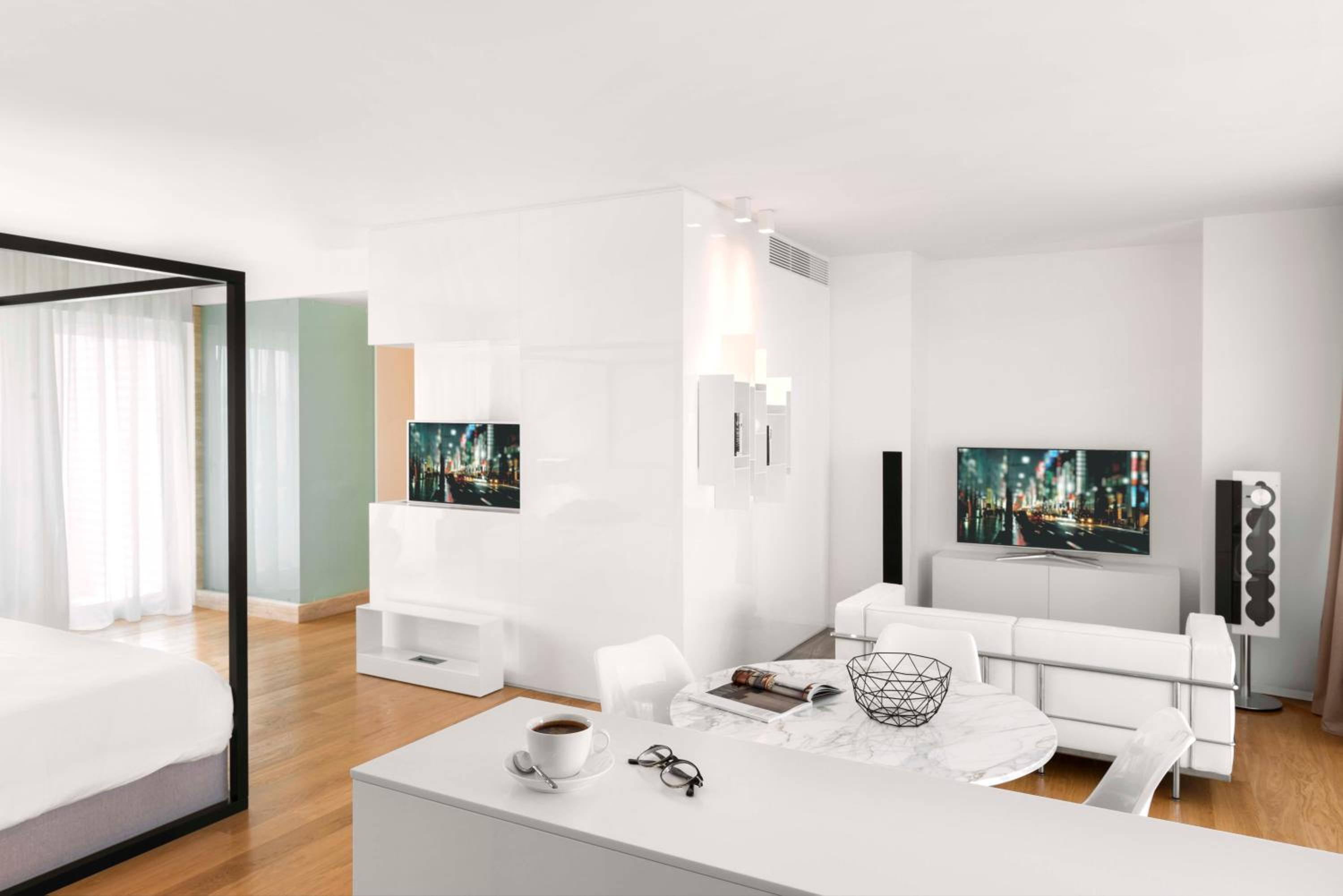 Suite with Terrace photo 2