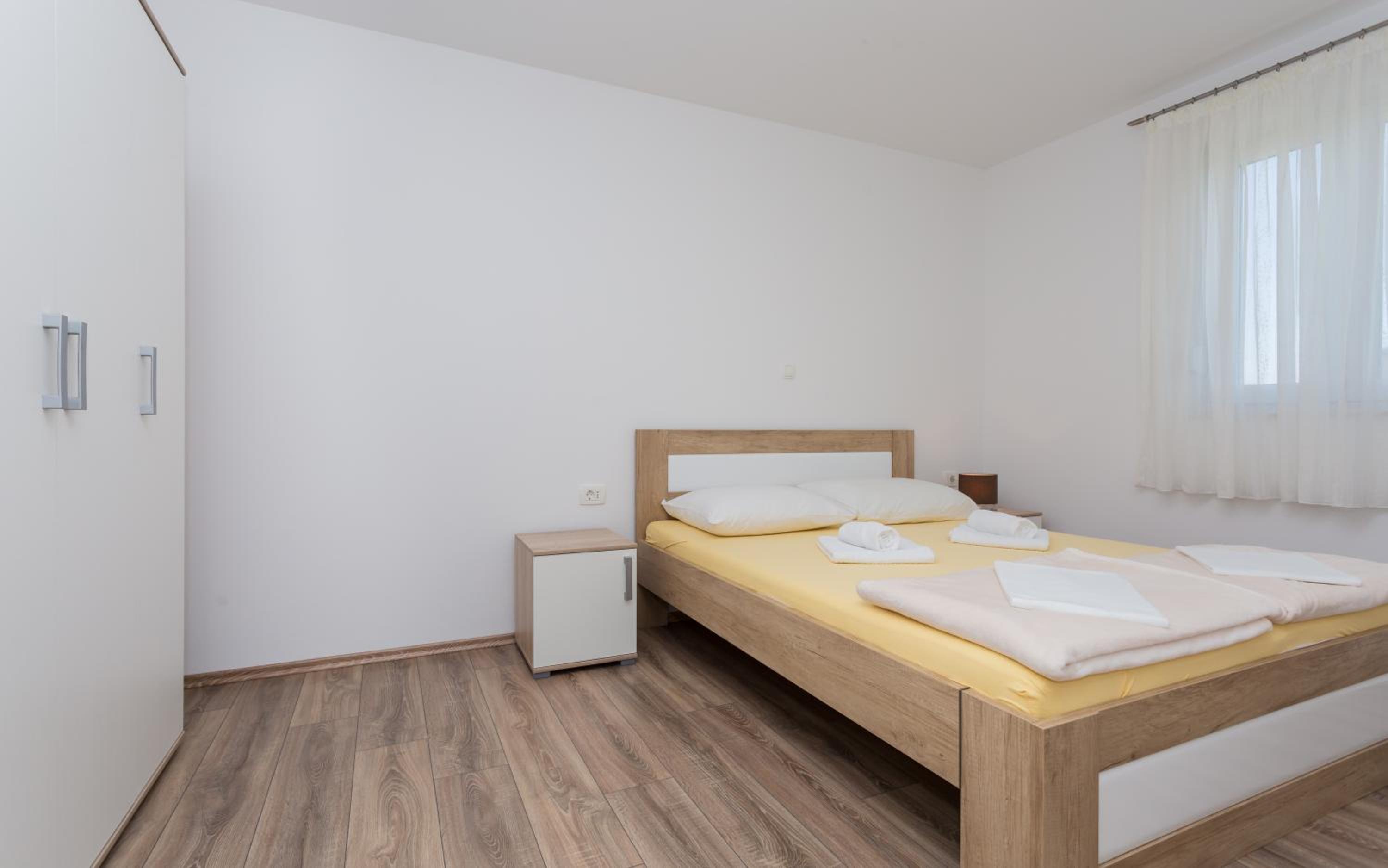 Two-Bedroom Apartment with Balcony photo 2