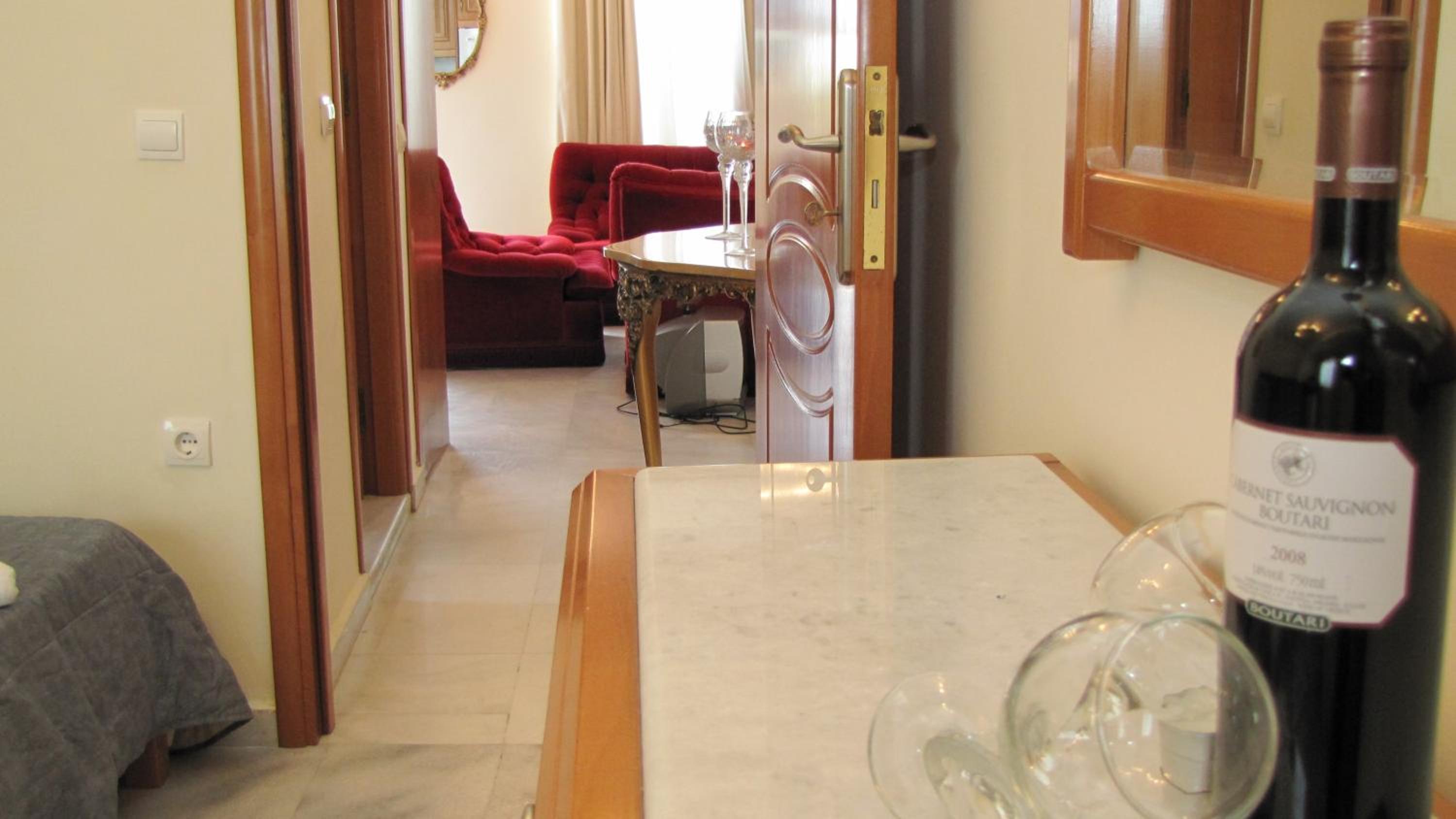 Suite with Mountain View