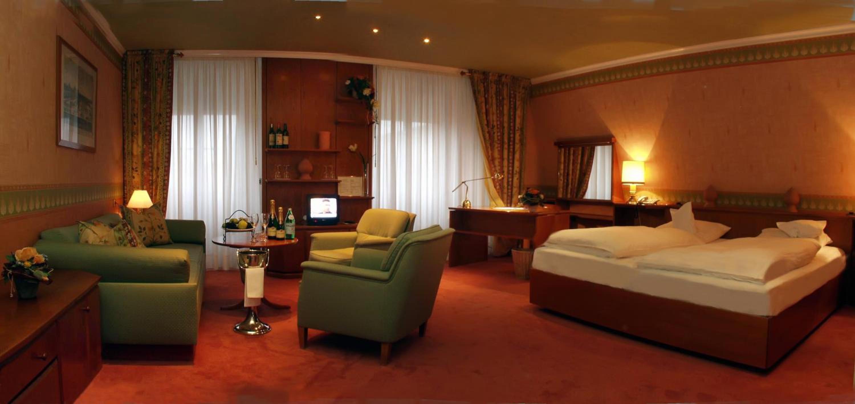 Deluxe Double Room - Photo 4
