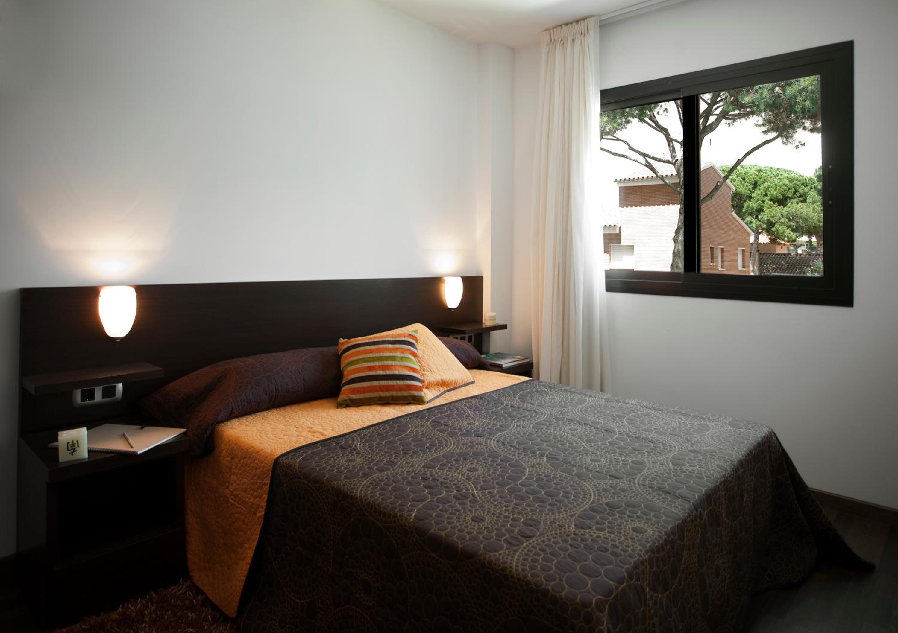 Duplex Two Bedroom Apartment - Photo 1