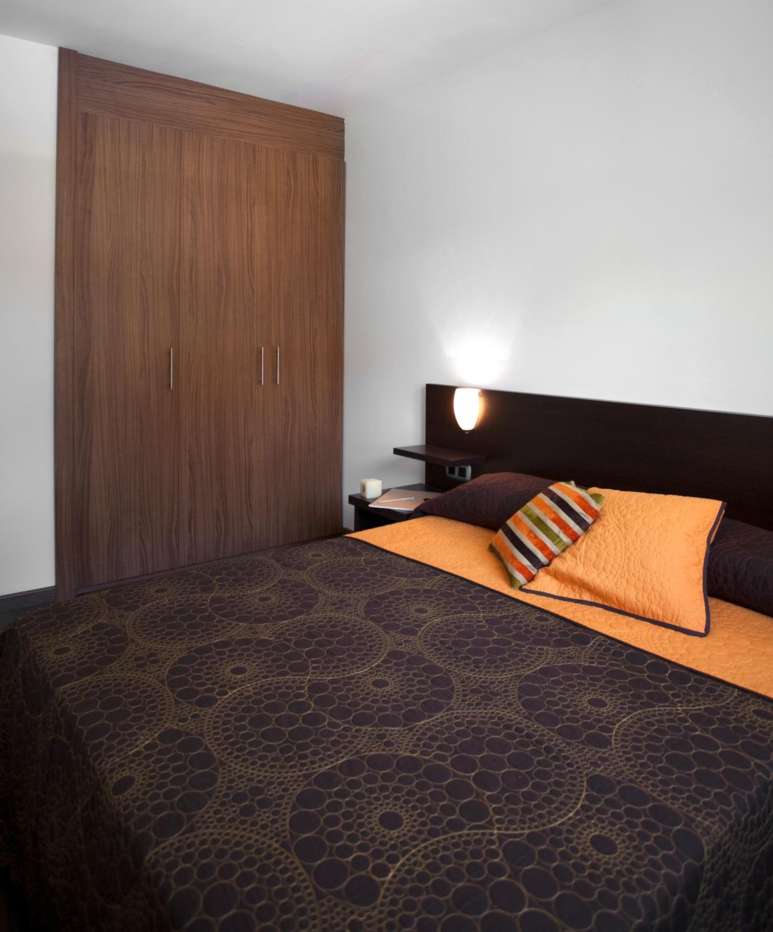 Duplex Two Bedroom Apartment - Photo 6