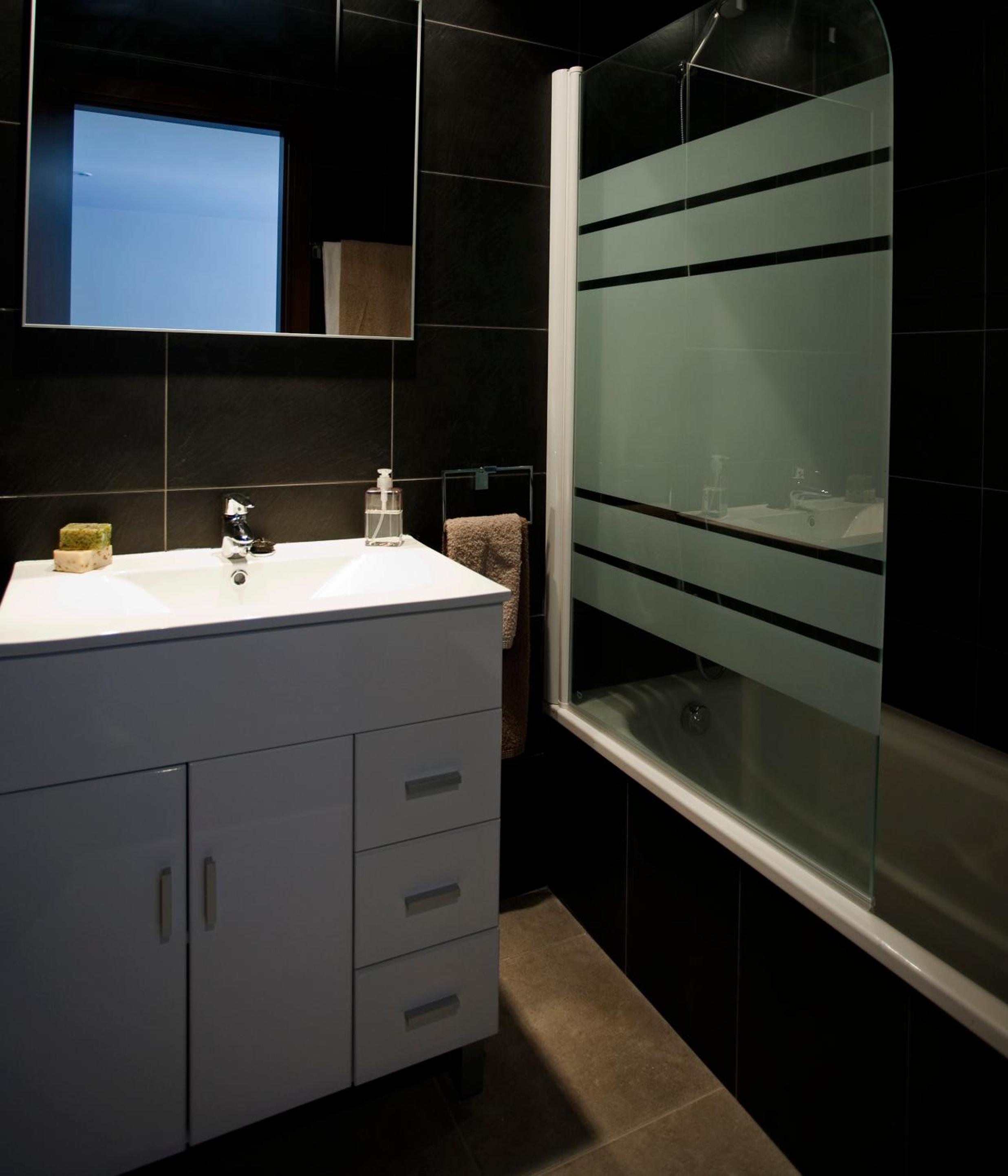 One-Bedroom Apartment - Photo 5