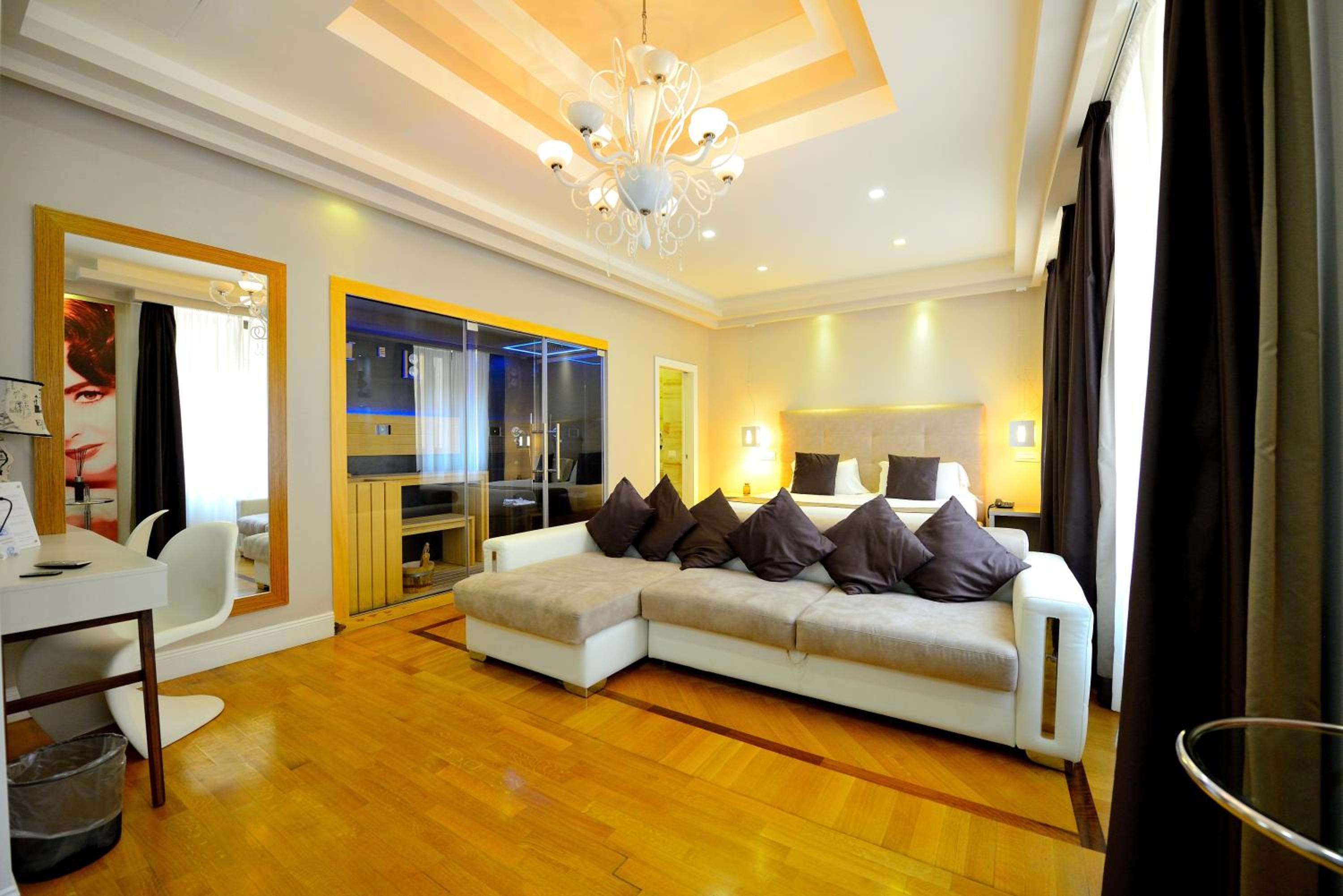 Suite with Sauna photo 3